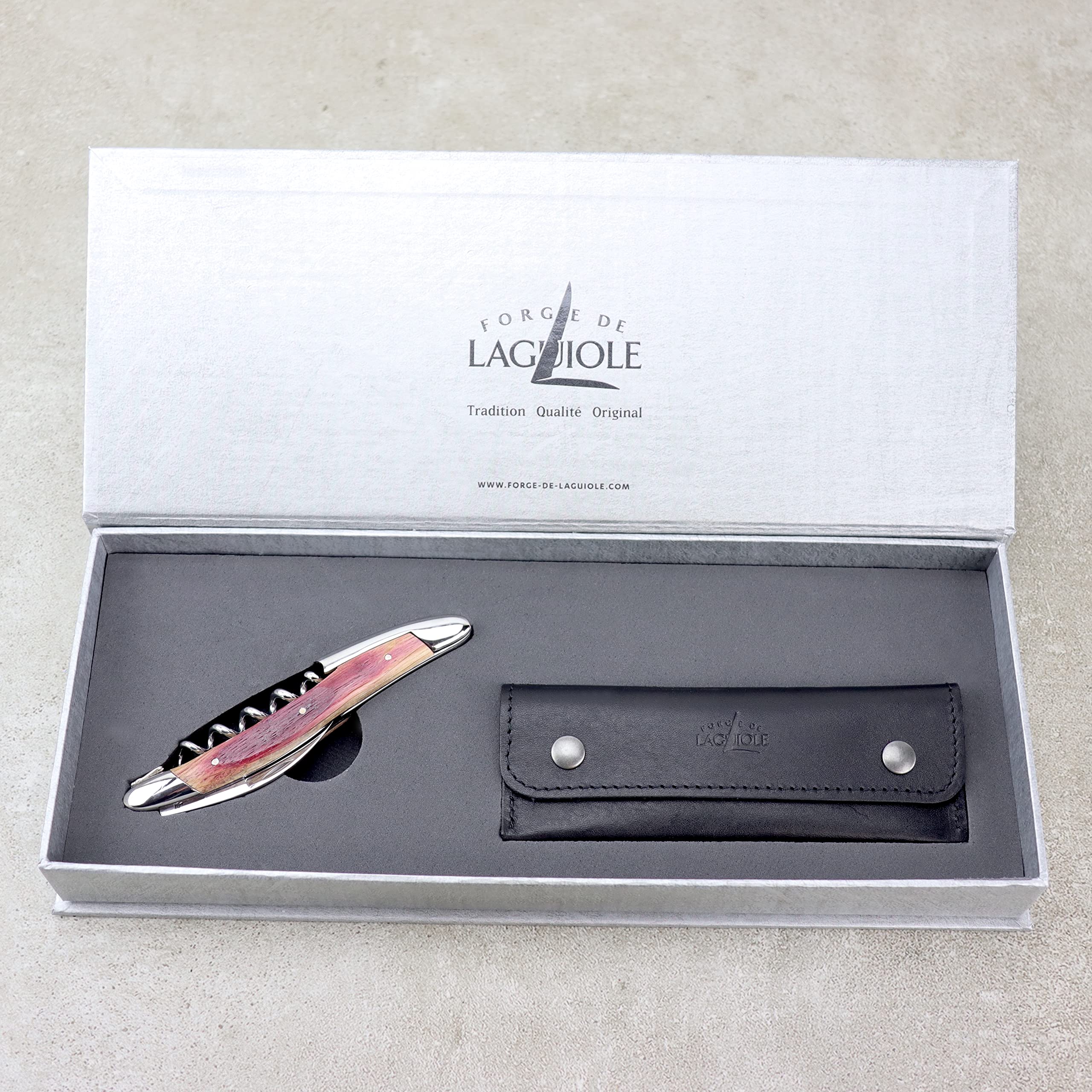 Forge De Laguiole - Juego de cuchillos de camarero (mango de madera de roble brillante, funda de piel negra y gamuza limpiadora)