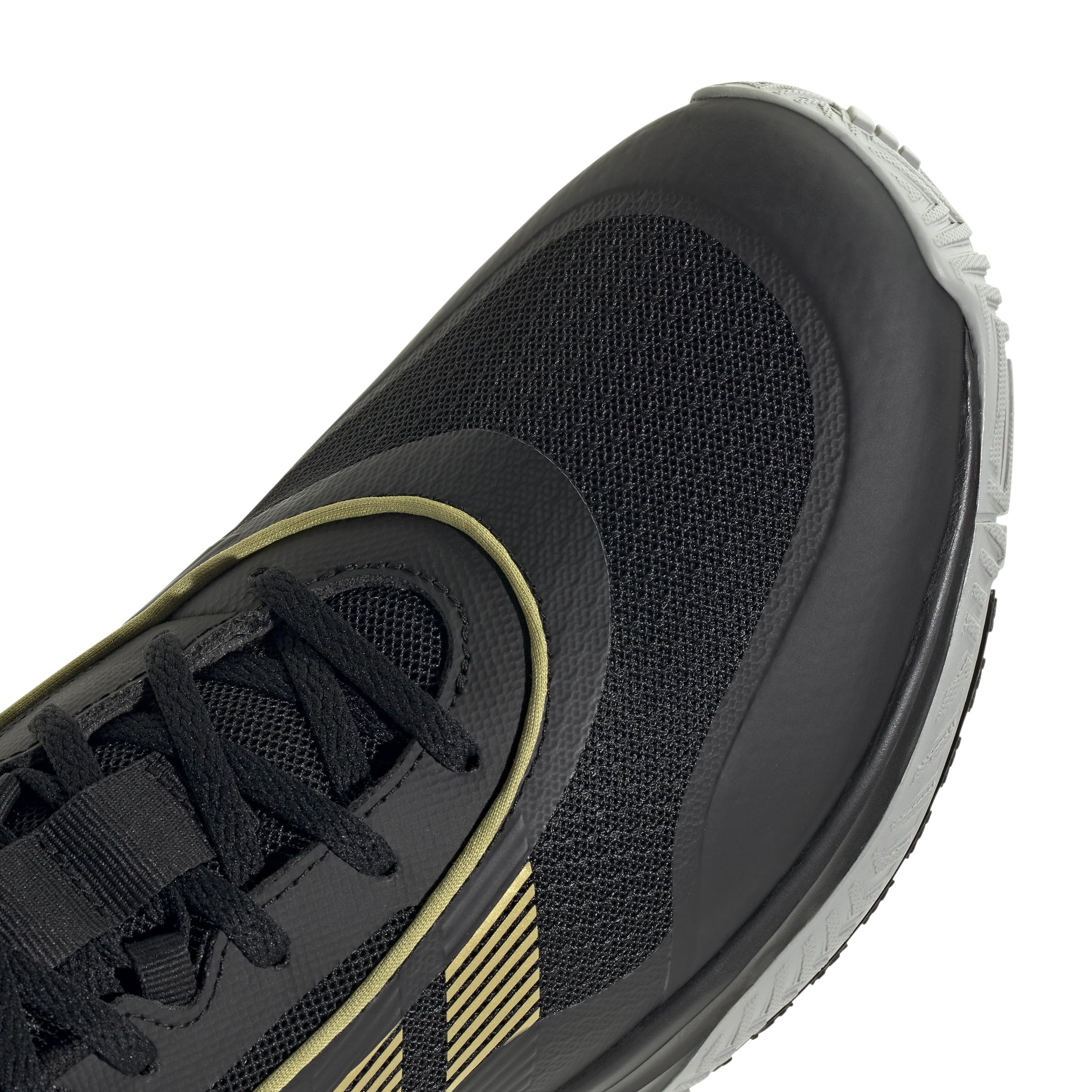 adidas Mezczyzni Own The Game 3 Shoes, Core Black/Gold Metallic/Mgh Solid Grey, 44 EU