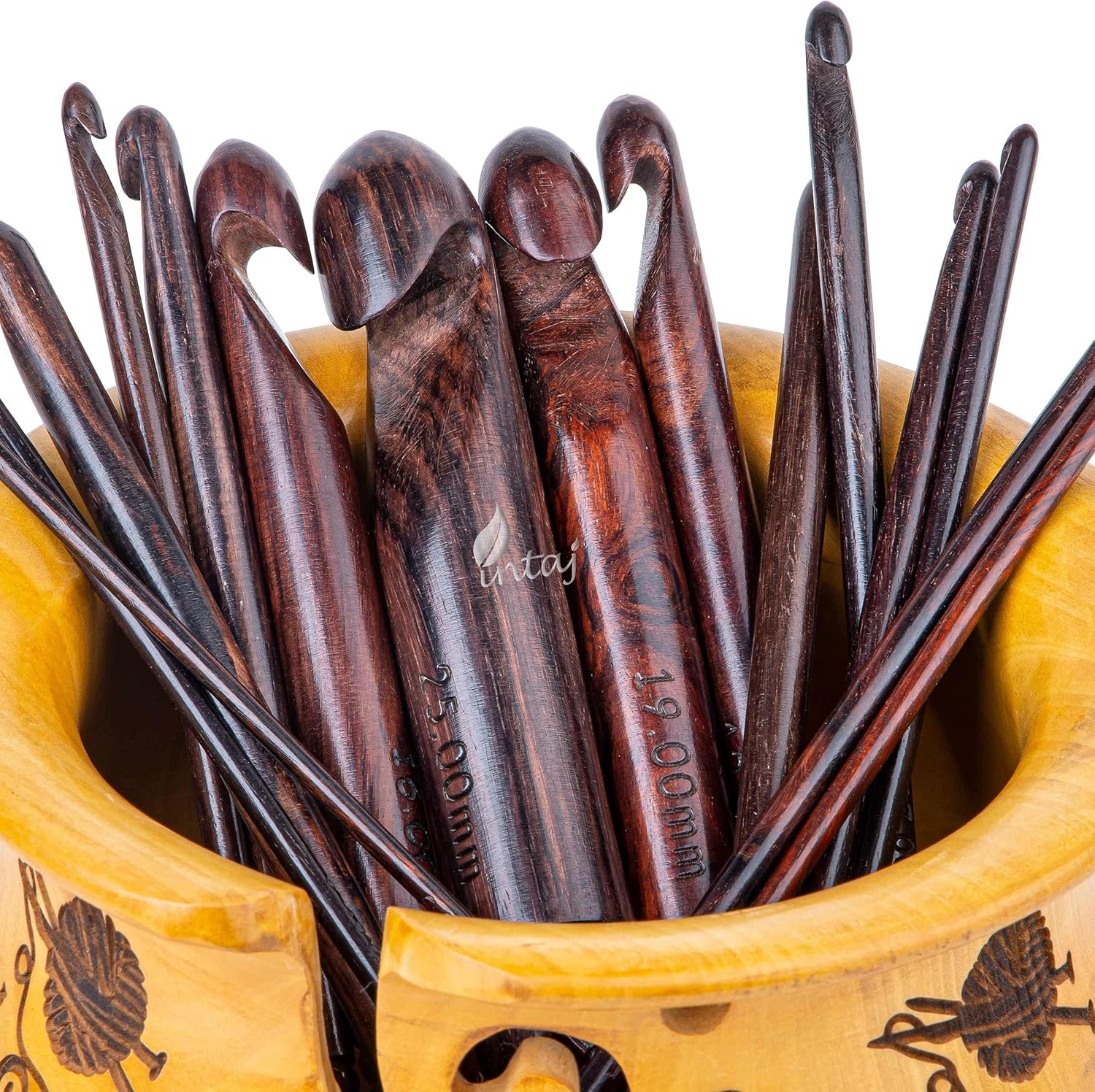 INTAJ Rosewood Jumbo Crochet Hook Set Handmade, 15 Sizes Upto 25MM Wooden Crochet Hooks for Knitting, Size Engraved - Wooden Yarn Bowl Crochet Hook Accessories (Set of 15 3.5-25mm, Rosewood)