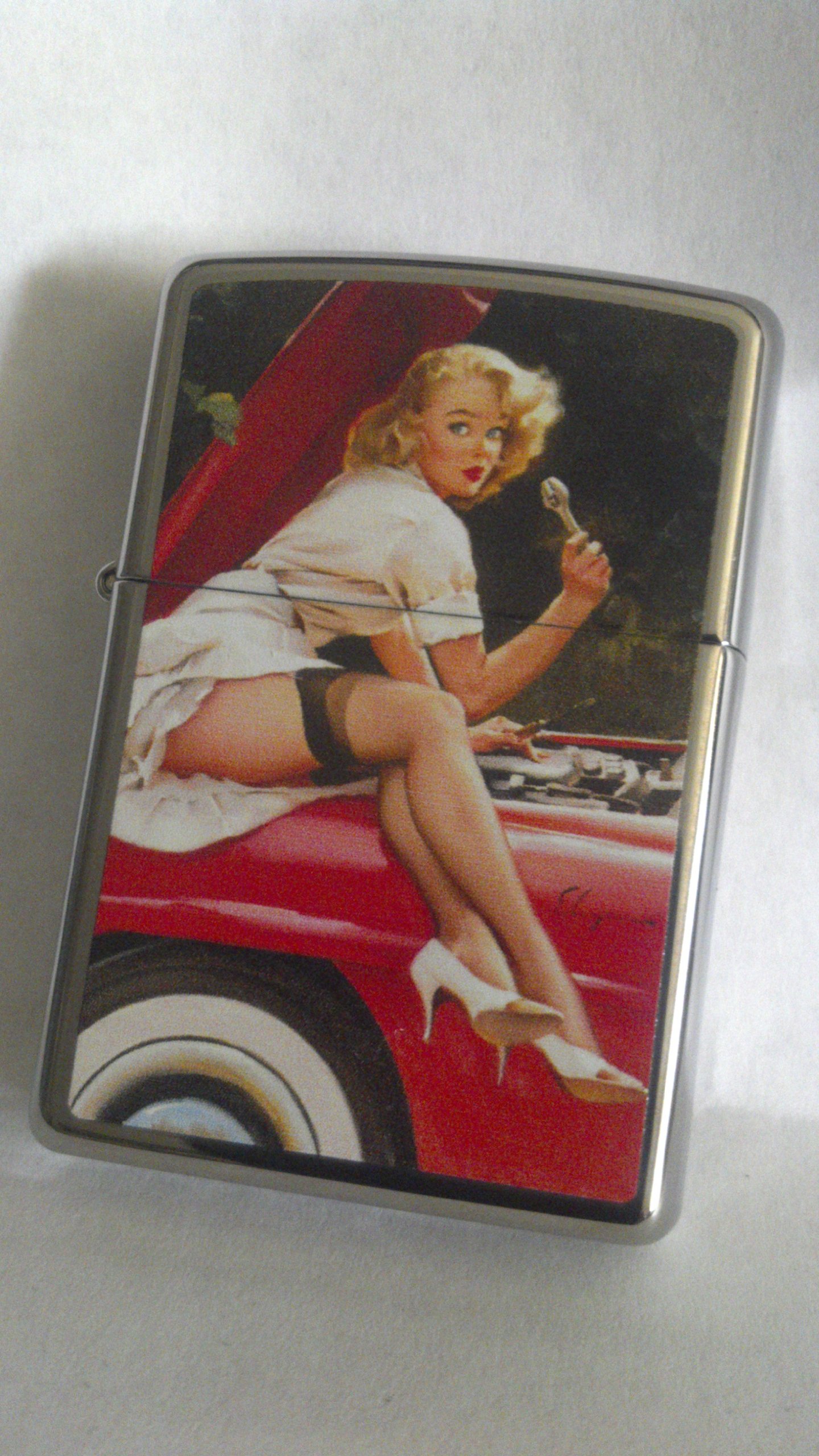 ZIPPO GIL ELVGRENHELP WANTED PIN UP LIGHTER