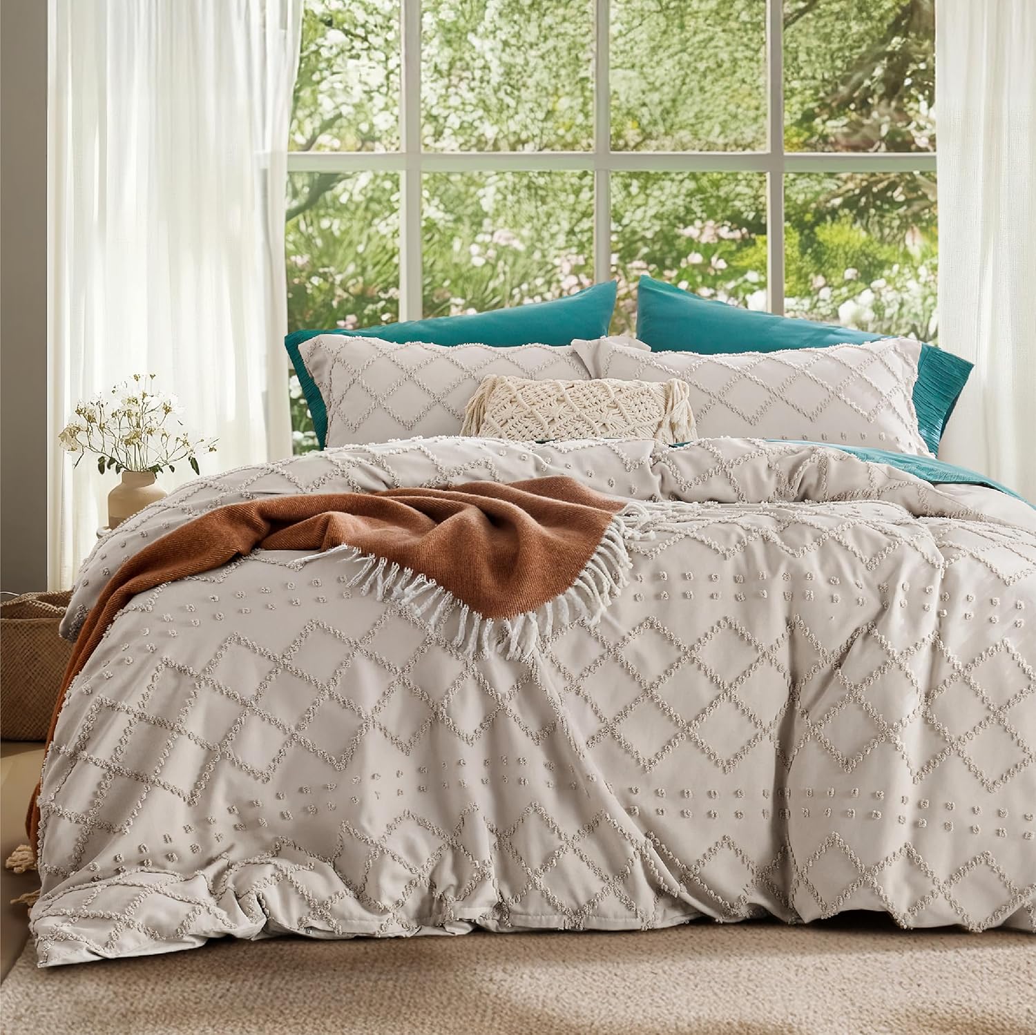 Bedsure Boho Oversized King Duvet Cover - Beige Breathable & Soft Boho Bedding, Machine Washable Comforter Cover for All Seasons, Includes 1 Duvet Cover 120"x98" with 2 Pillow Shams & Zipper Closure