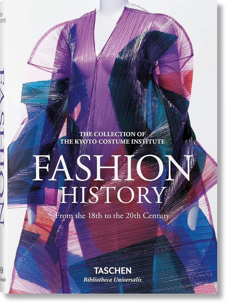 THE FASHION BOOK / ザ・ファッション・ブック Amazon | The Fashion Book | Kinneberg, Caroline, Gardner