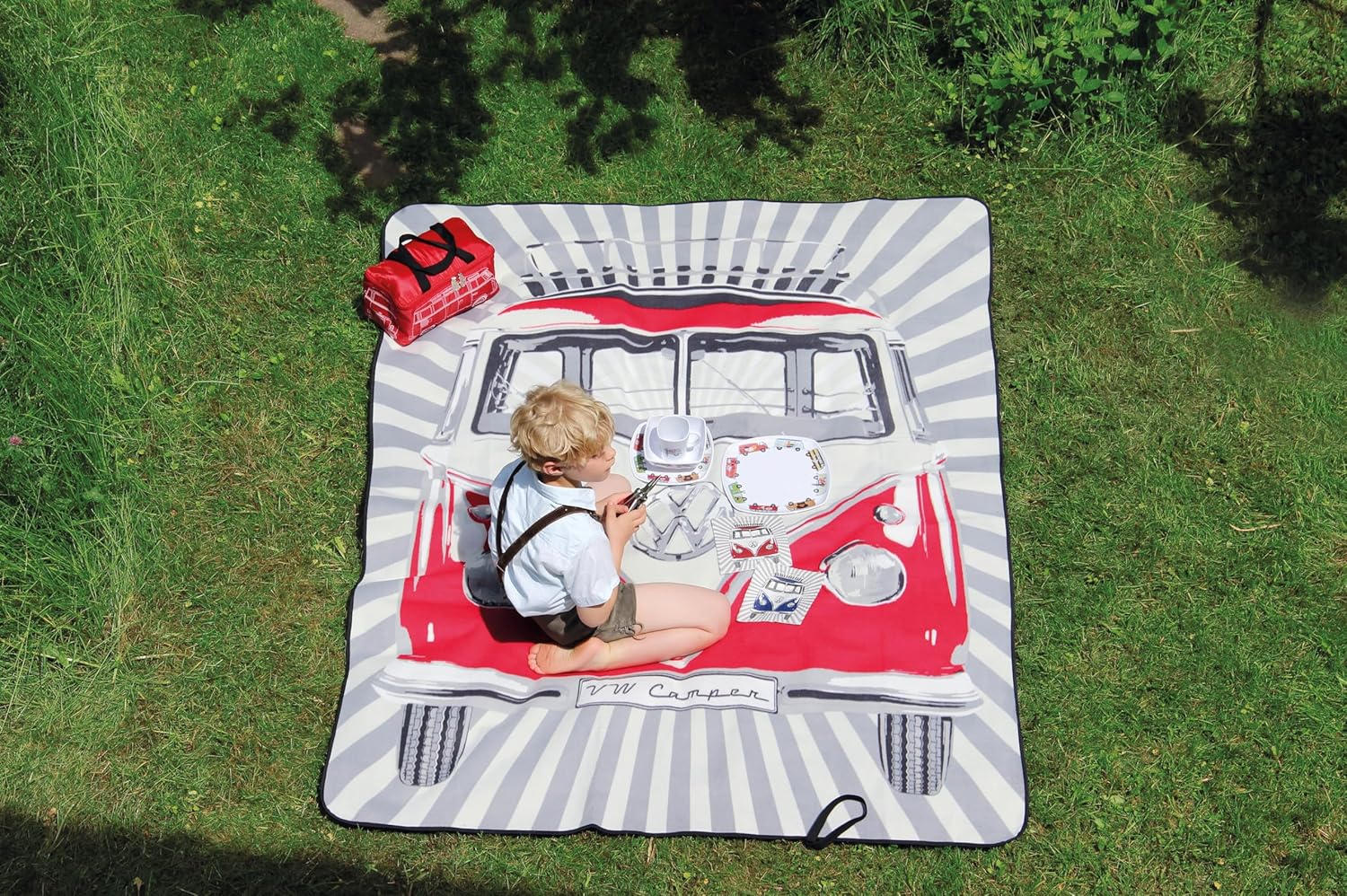 BRISA VW Collection - Volkswagen Picnic Cuddle Throw Blanket T1 Bus Campervan (Samba Stripes/Red/200x150cm/59x78.7 in.)