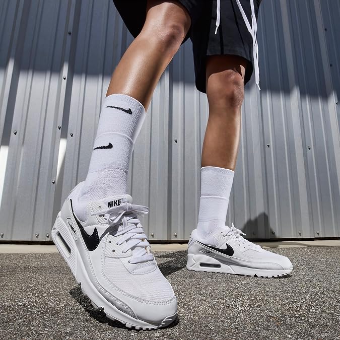 Nike Air Max 90 - White-Black-White
