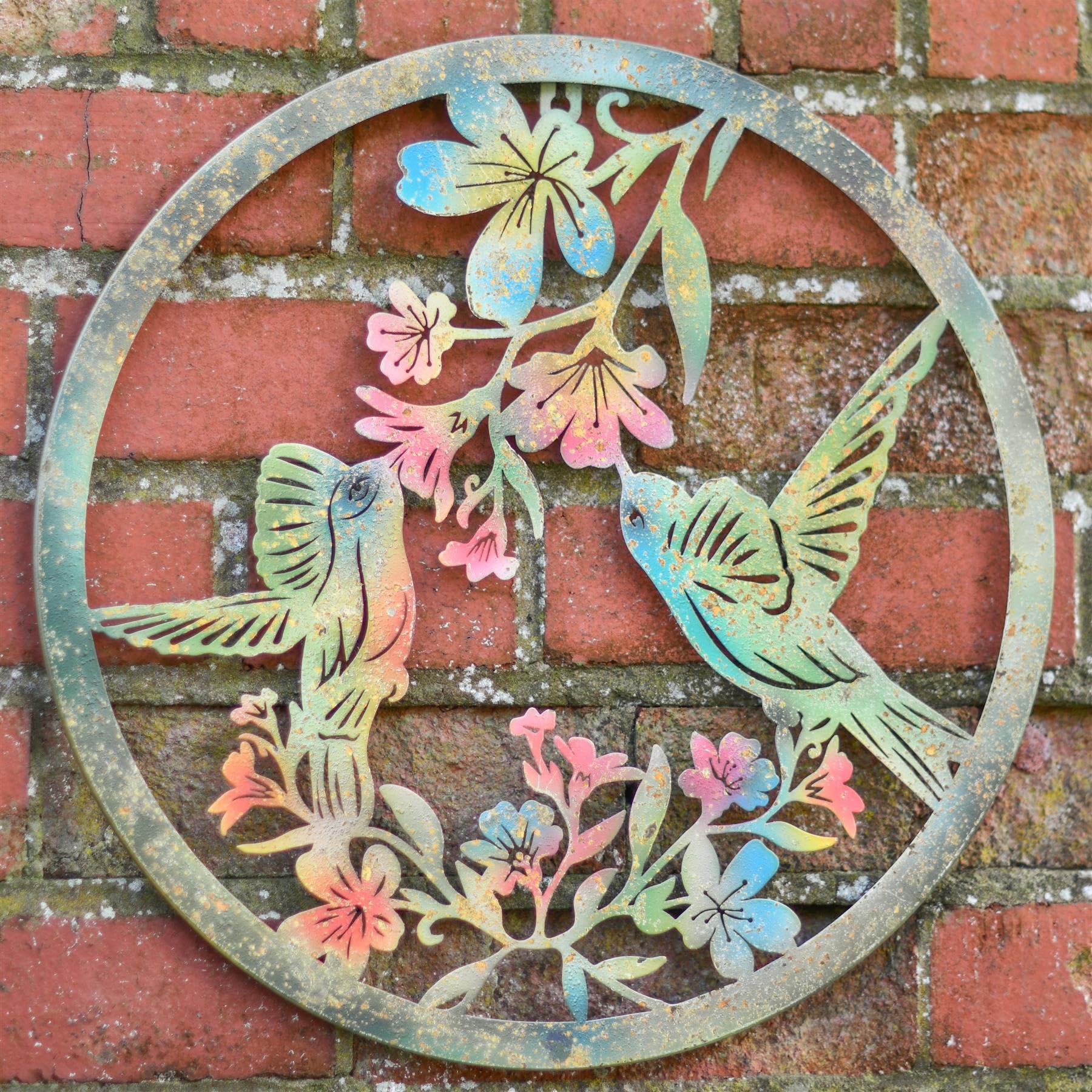 Colourful Hummingbird Garden Wall Art Rustic Steel Outdoor Wall Decor Colourful Metal Bird Plaque for Fence Patio Shed and Garden Walls