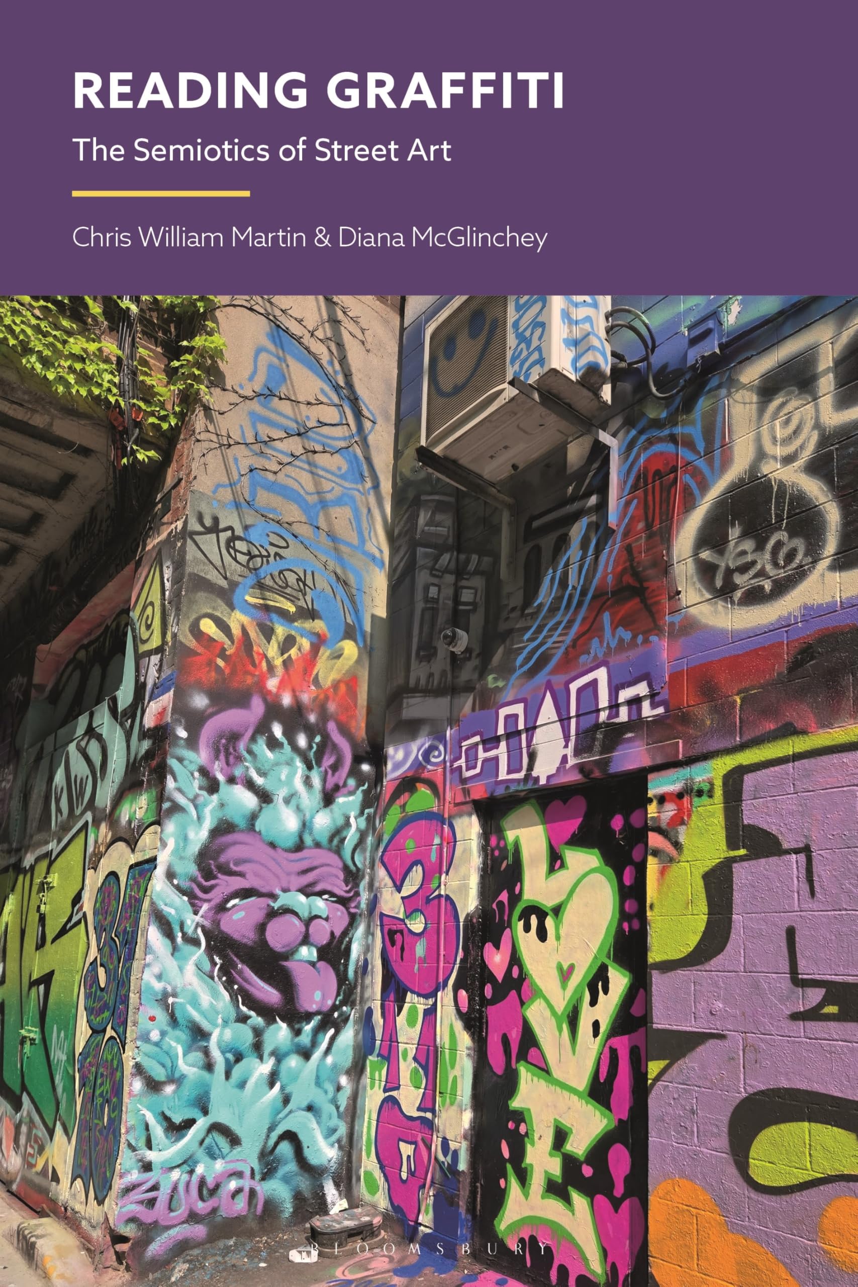 Reading Graffiti The Semiotics of Street Art beau livre pour salon