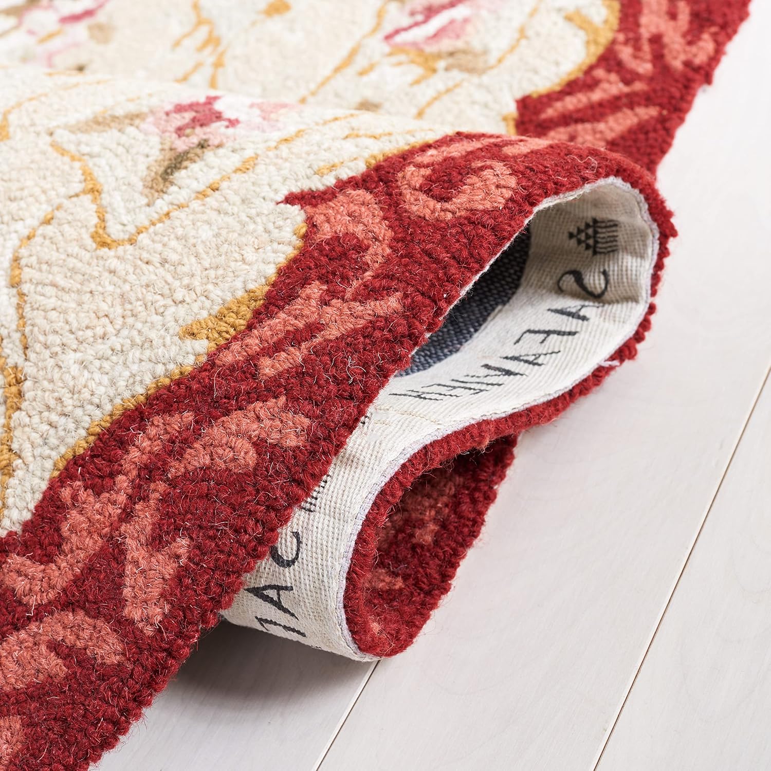 SAFAVIEH Chelsea Collection Area Rug - 3' Round, Ivory & Burgundy, Hand-Hooked French Country Wool, Ideal for High Traffic Areas in Living Room, Bedroom (HK73A)