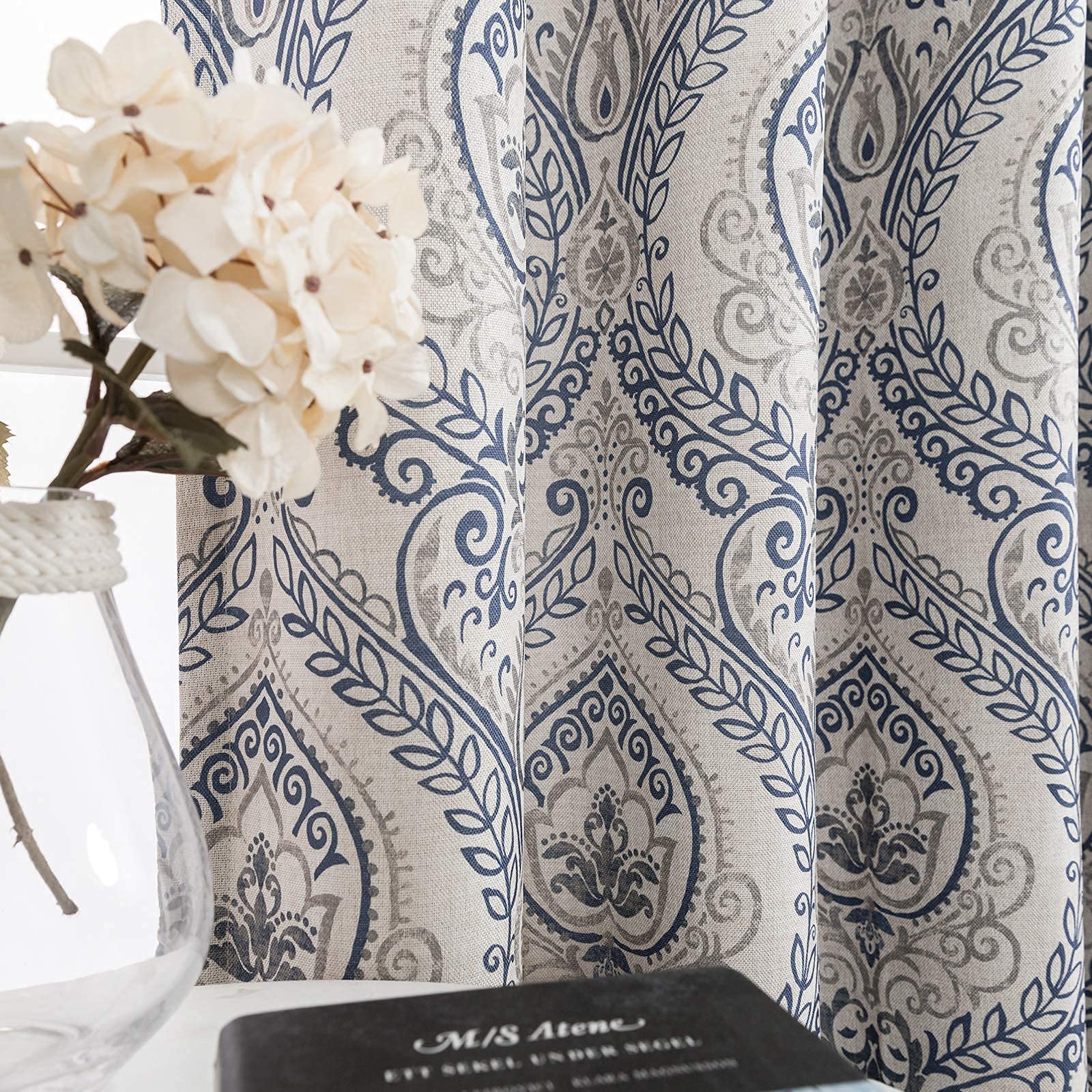 TOPICK Lot de 2 Rideau Occultant avec Oeillets Bleu Rideaux Thermique Isolant Anti Chaleur Double Rideau Fenêtre Aspect Lin Rideau Opaque avec Motif Oriental Vintage Salon Chambre 130 x 175cm (L x H)