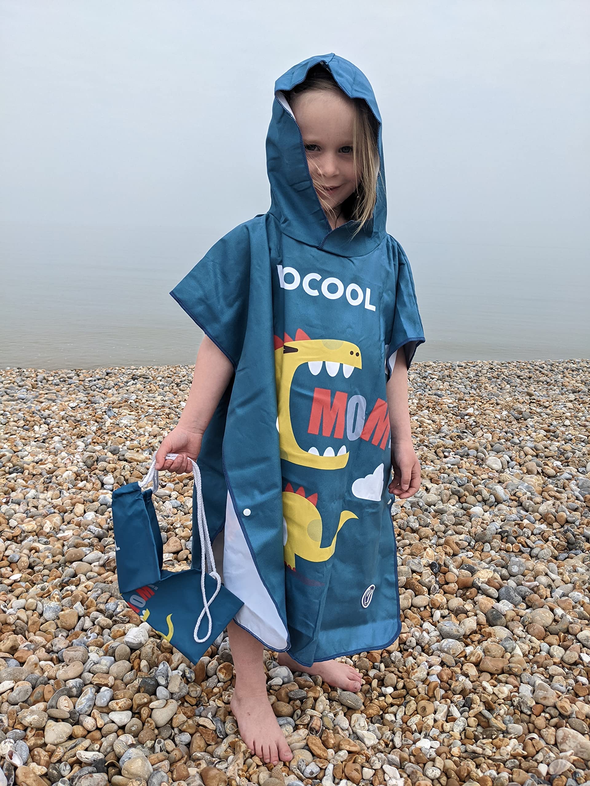 VOCOOL Hooded Poncho Microfiber Towel for 2-7 Years Old Children - Dinosaur, Blue - Dinosaur, 70 x 64 cm - Image 3