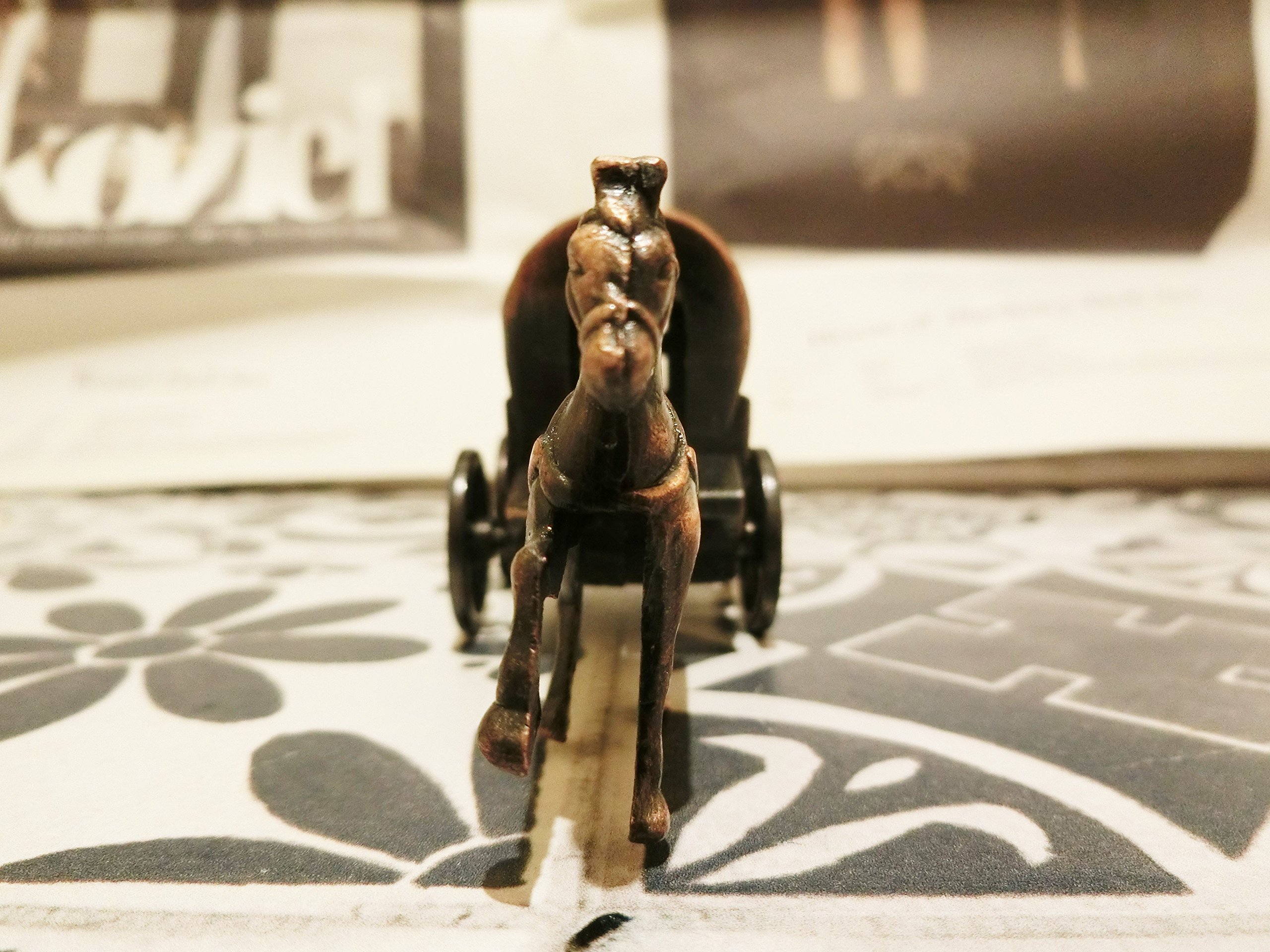 Amazon.co.jp: 秋月貿易 デザイン小物 幌馬車 W10cm x D3.5cm x