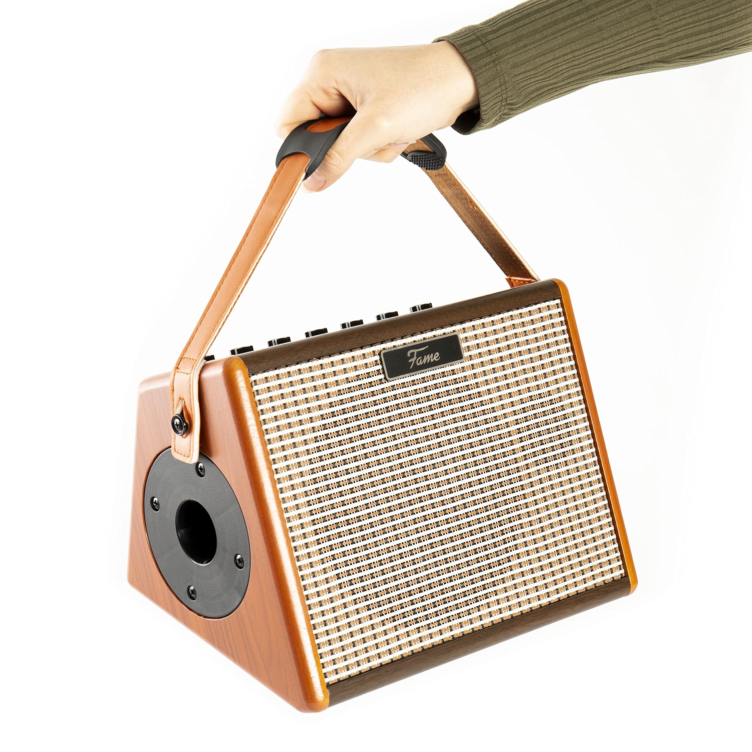 Fame AG-26A Akustikgitarrenverstärker, integrierter Akku, 2 separat regelbare Kanäle, 3,5 mm Stereo-Line-In, Echo-/Reverb-Effekte, Bluetooth, inklusive 15V Ladekabel