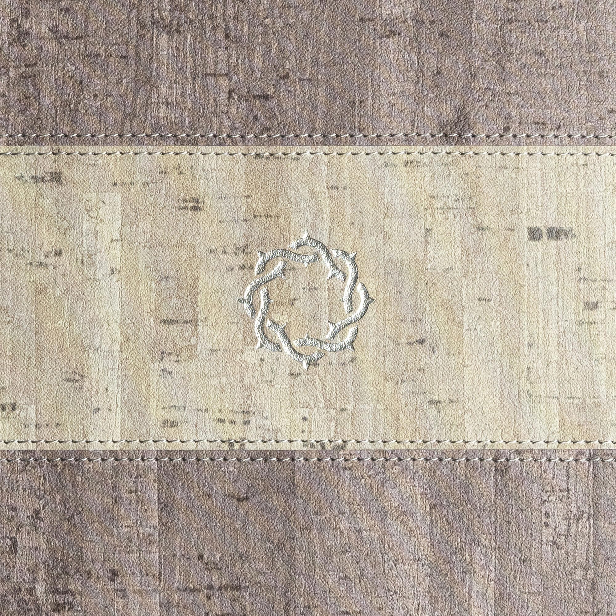 KJV Essential Teen Study Bible, Weathered Grey Leathertouch: King James Vesion, Weathered Grey, Leathertouch, Words of Christ in Red, Ribbon Marker, Full-Color Maps