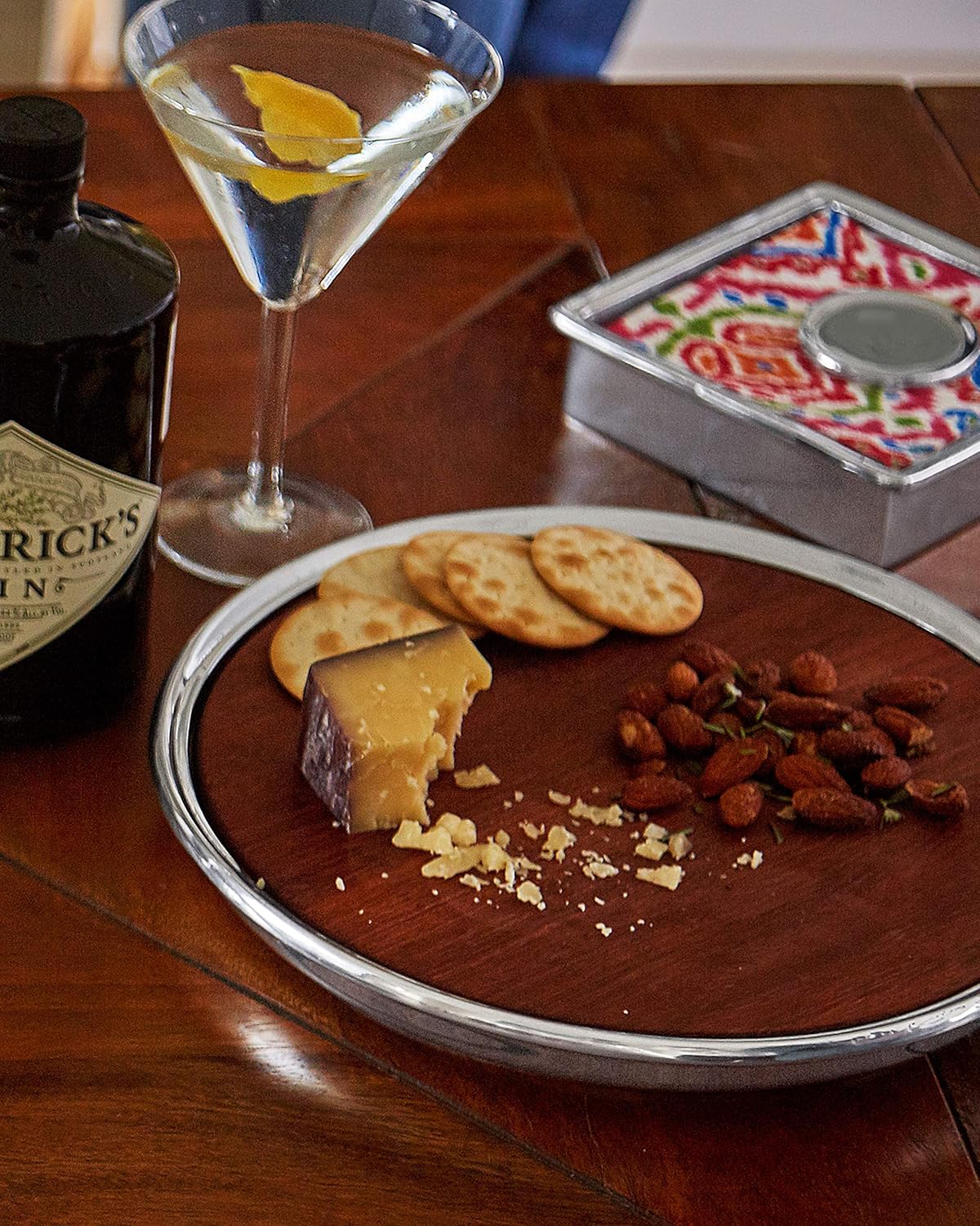 MARIPOSA Signature Round Cheese Board with Dark Wood Insert, Brown