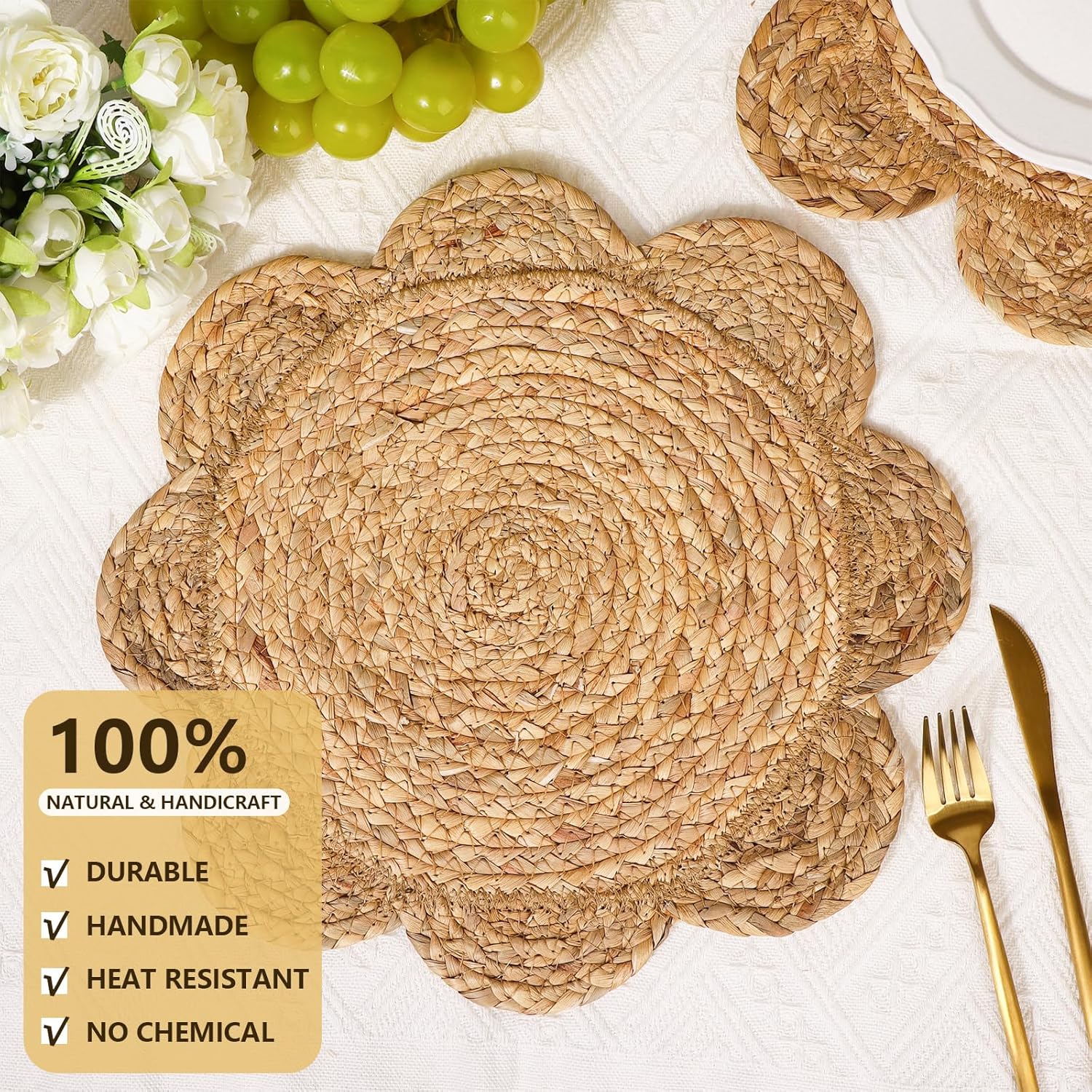8Pcs Round Woven Placemats 13.8" Rattan Placemats Natural Straw Hand Woven Farmhouse Place Mats Scalloped Edge Boho Braided Heat Wicker Table Mats for Dining Table Kitchen Home Wedding