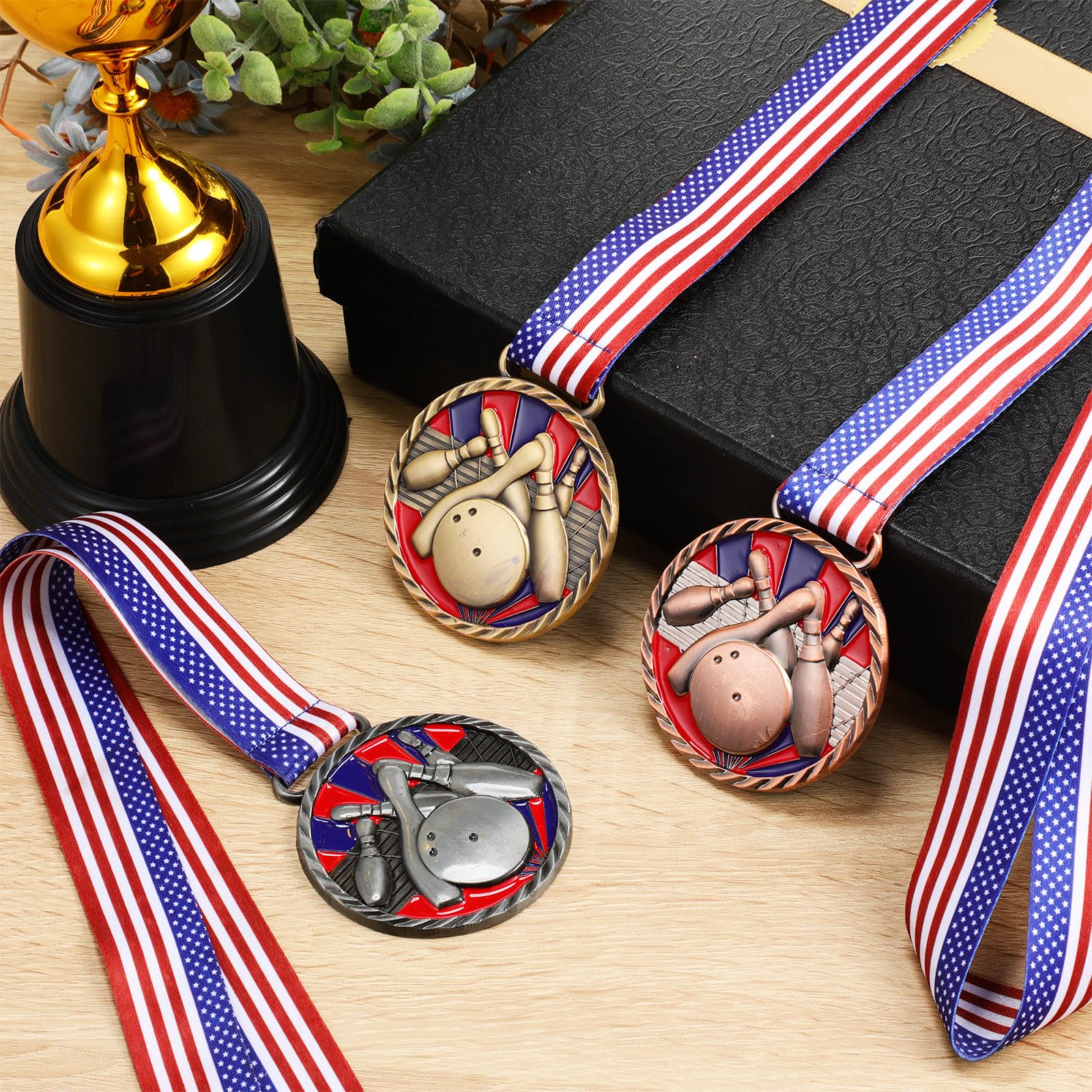 Huquary 3 medallas de bolos de 2.5 pulgadas, trofeo de bolos de oro, plata, bronce, medallas de premio con estrellas y rayas, cinta de bandera estadounidense para competiciones, torneo de recuerdo de