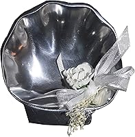 Vista 3 de Kit de bautismo católico con toalla, vela, rosario y carcasa de metal para niños y niñas. Hecho a mano en México para regalo católico y padrinos.