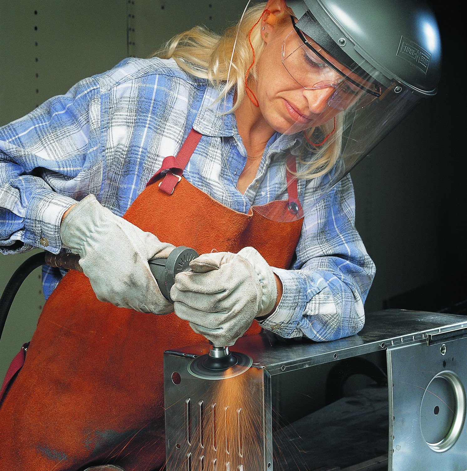 3M(TM) Green Corps(TM) Flexible Grinding Wheel, Ceramic Aluminum Oxide, 4-1/2