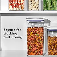 Vista 6 de OXO Good Grips - Contenedor POP para mascotas, 6.0 cuartos de galón/5.7 L con media cuchara, ideal para hasta 6.5 libras de comida para perros o 4.5