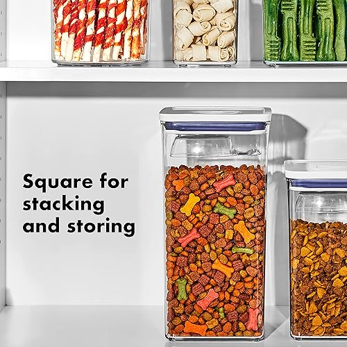 Miniatura 6 de OXO Good Grips - Contenedor POP para mascotas, 6.0 cuartos de galón/5.7 L con media cuchara, ideal para hasta 6.5 libras de comida para perros o 4.5