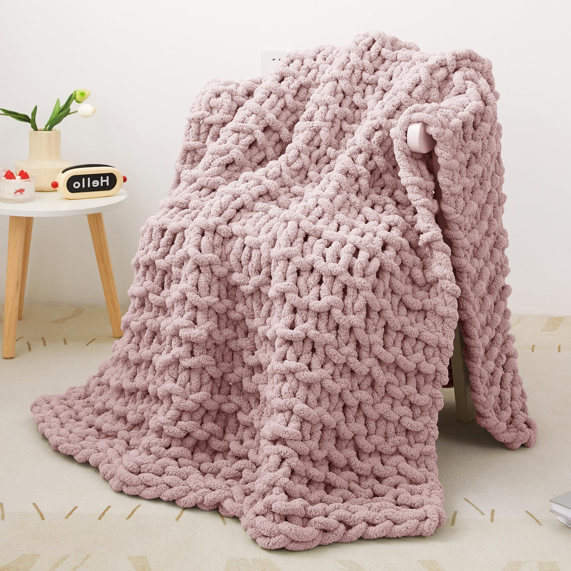 Mooreeke Chunky Knit Blanket 40"x50" Pink Soft Washable Chenille Throw Blanket Cozy 100% Handmade Crochet Blankets with Jumbo Chenille Yarn for Couch Bed Sofa Room Decor