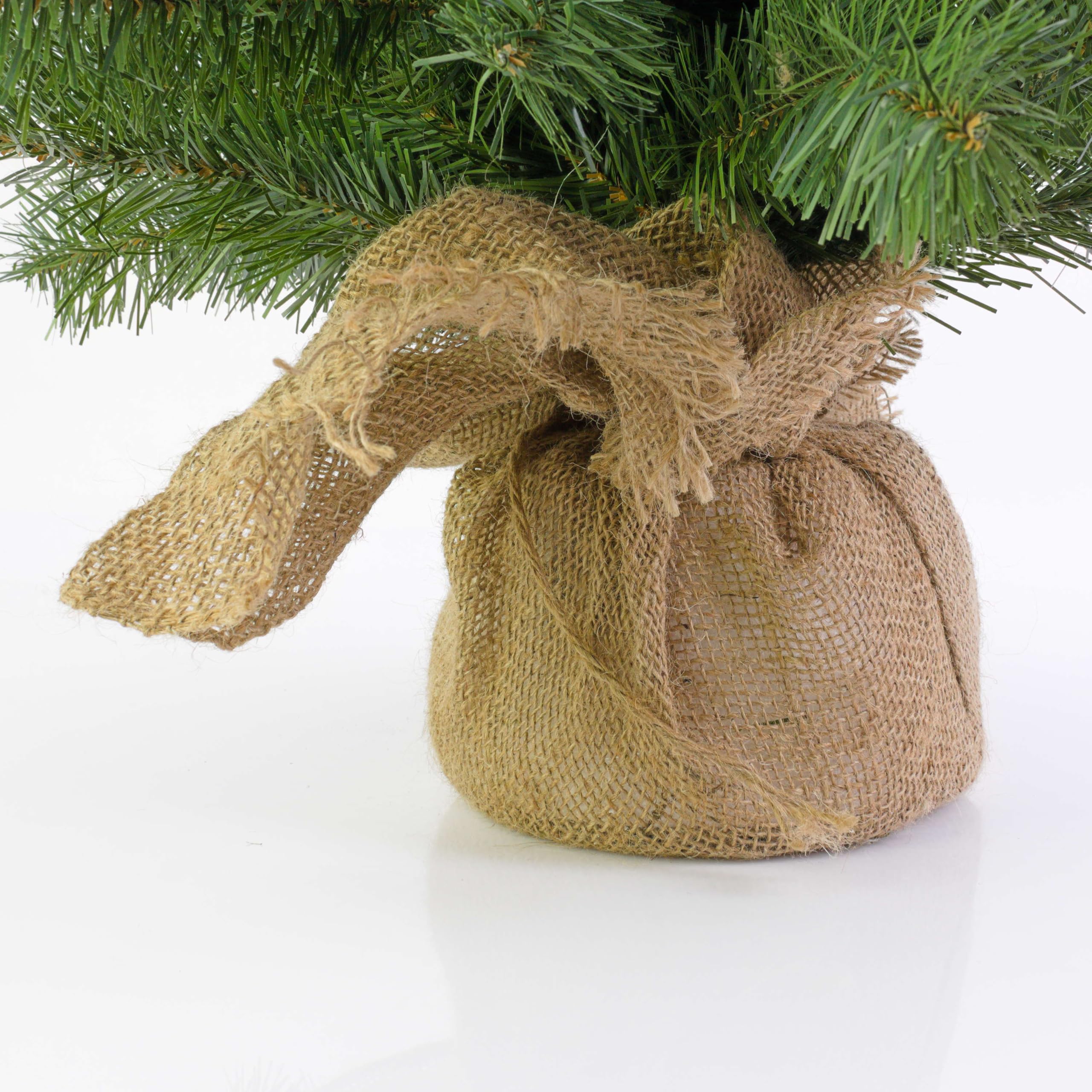 artplants.de Mini Albero di Natale WARSCHAU, Verde, 60cm, Ø 40cm | Sacco di Iuta - Albero Tessile/Abete di Natale