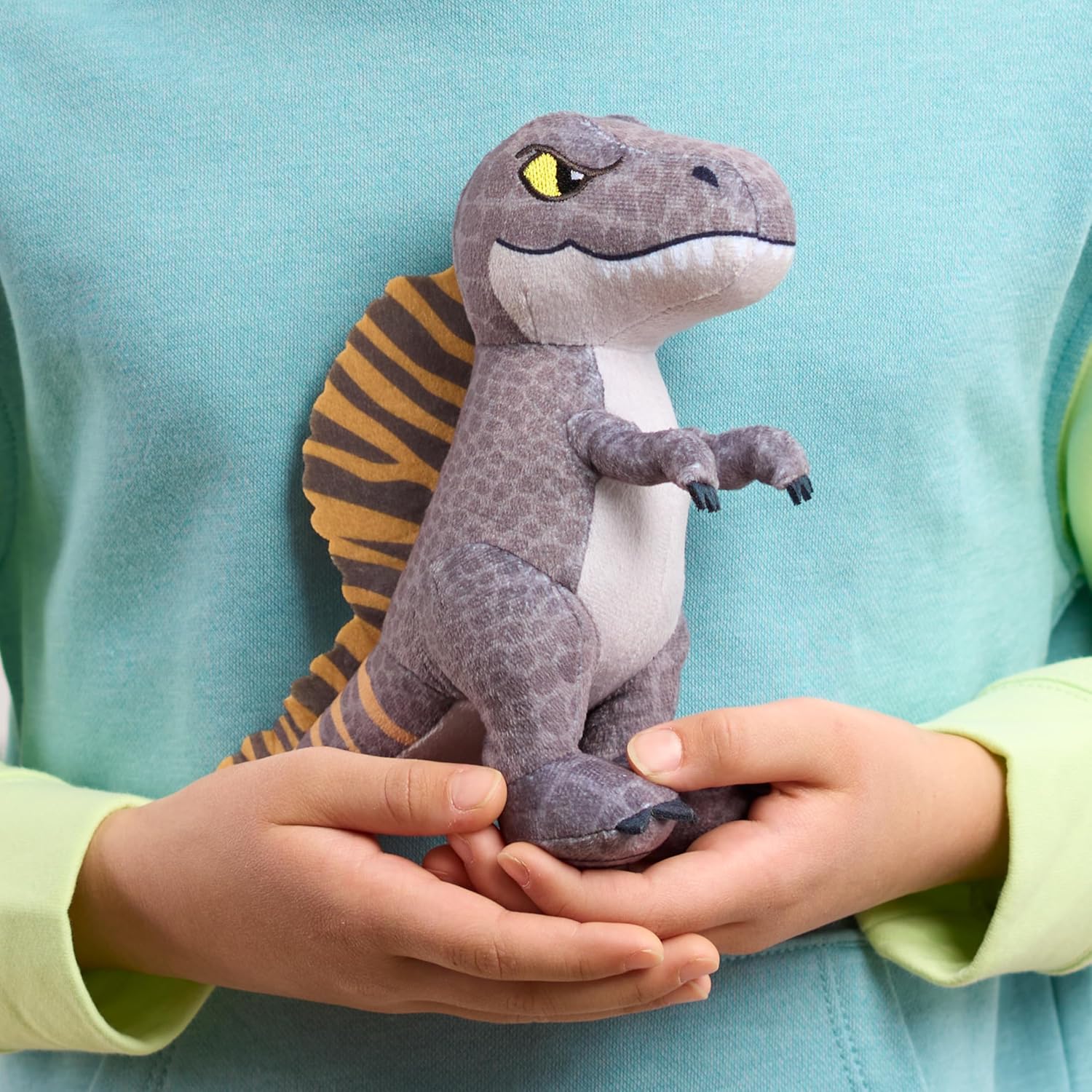 JURASSIC WORLD Rebirth Small Plush Spinosaurus, 7.5 Inch Tall Stuffed Dinosaur, Ages 3 and up