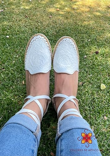Miniatura 7 de COLORES DE MEXICO MX - Mexican Leather Shoes with Long Crossed Roman Straps for Women - Model 440 (6, White)