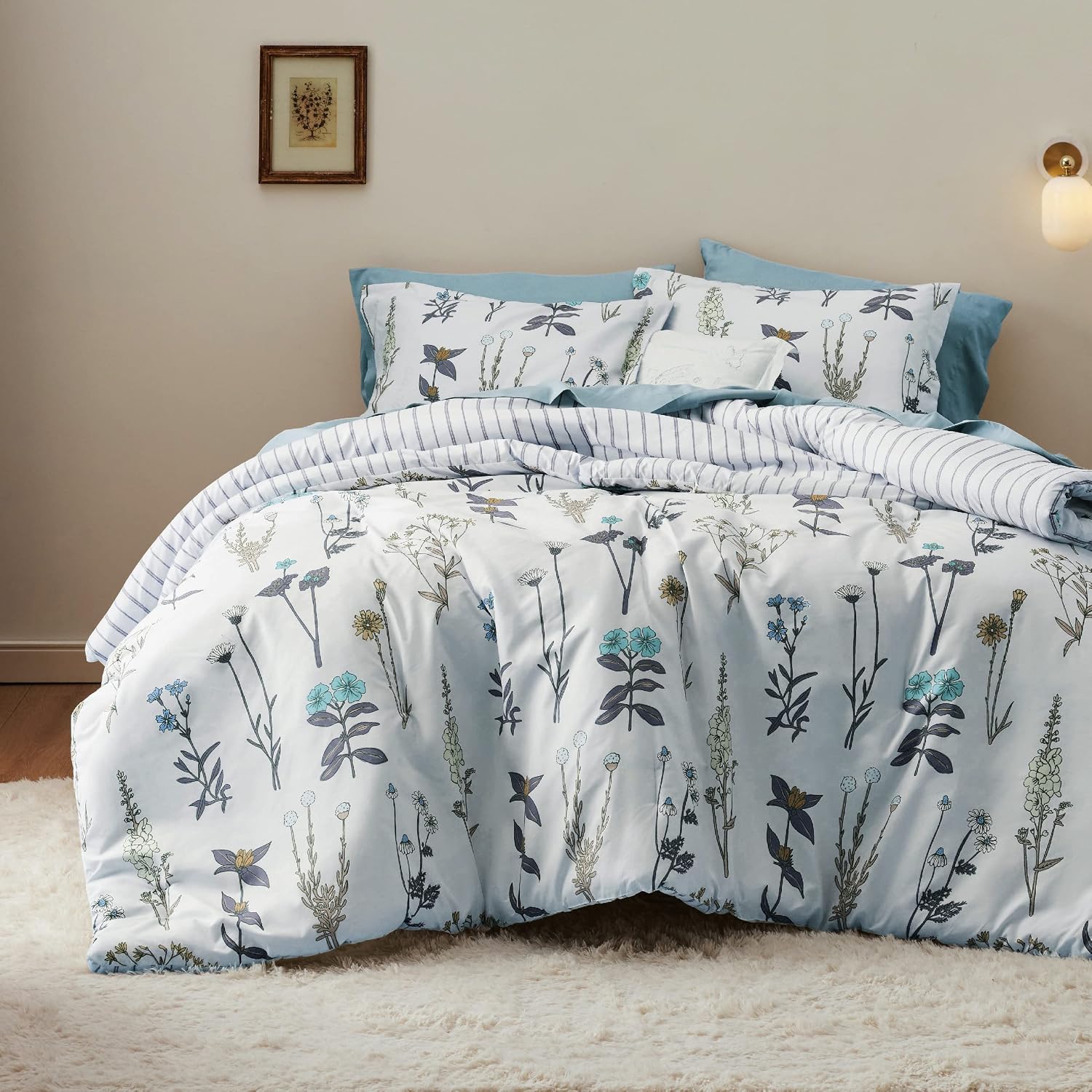 Bedsure King Size Comforter Set - Blue Comforter Set Cute Floral Bedding Comforter Sets, 3 Pieces Striped Comforter Set Botanical Soft Bed Set with 2 Pillow Shams