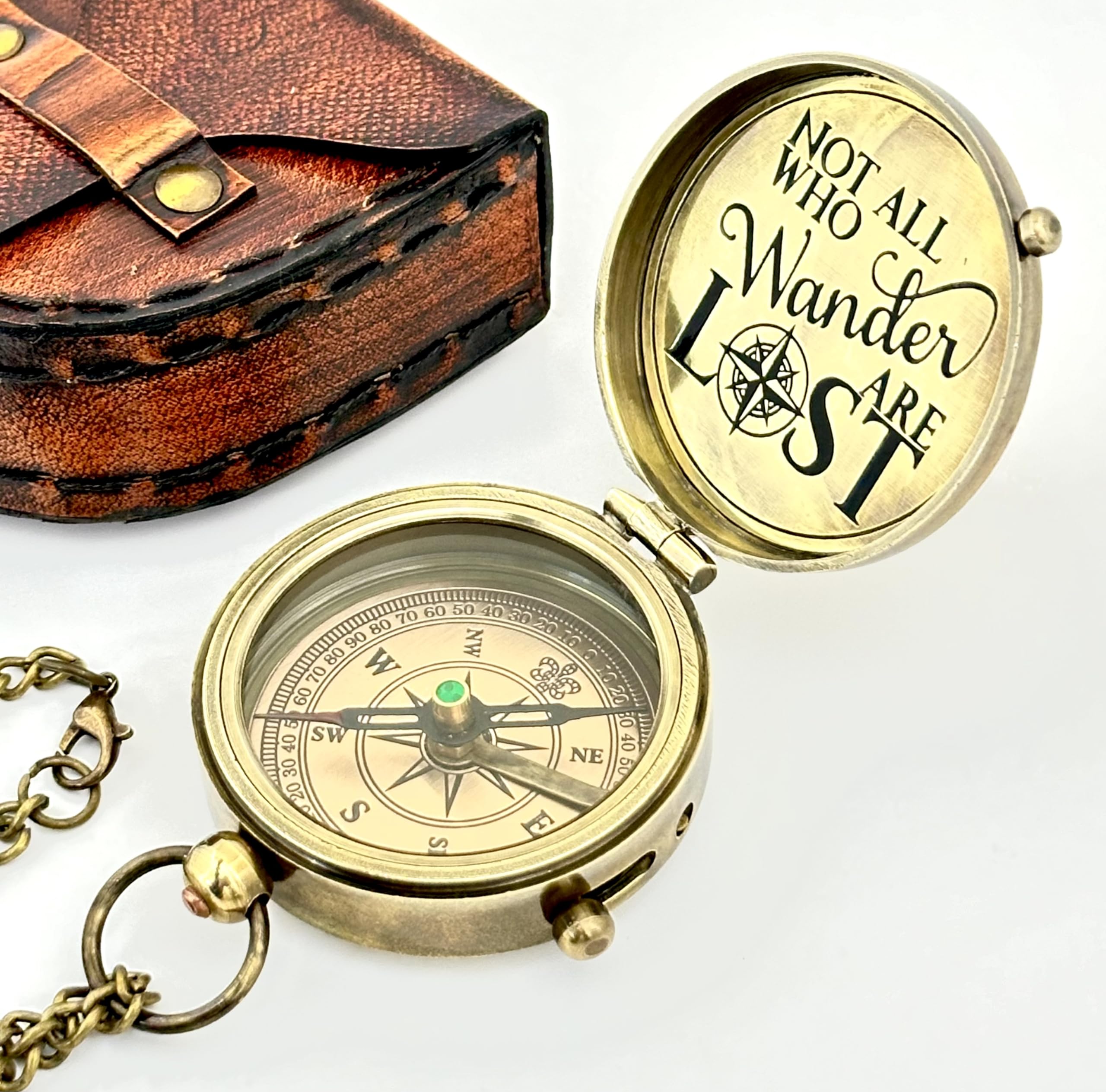 Brújula de bolsillo – Brújula de latón – Brújula grabada – Not All Wander are Lost – Regalo retro steampunk, brújula náutica con caja de cuero