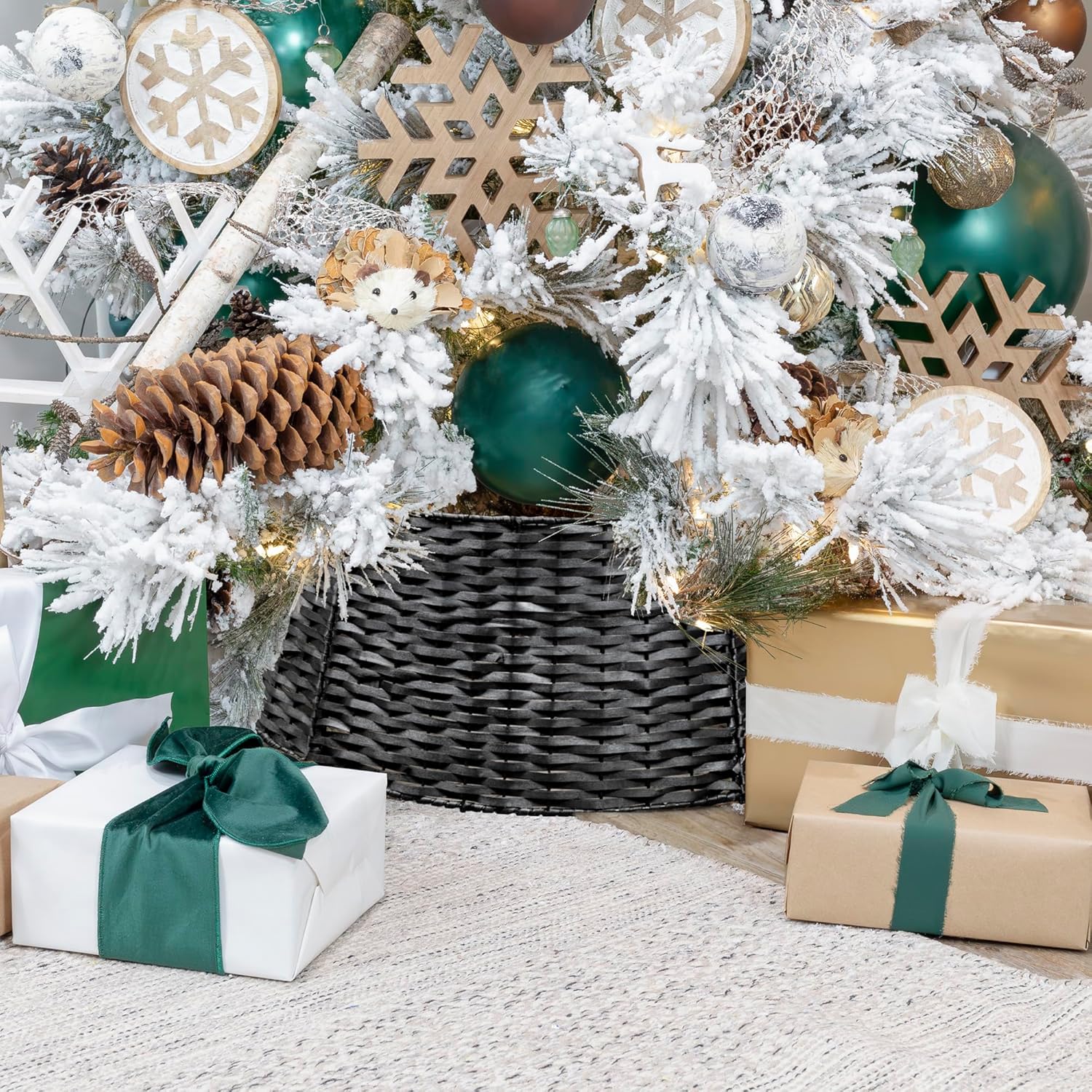 AuldHome Design Wicker Christmas Tree Collar (Black, 29-Inch), Real Wood Basket Weave Large Willow Tree Skirt