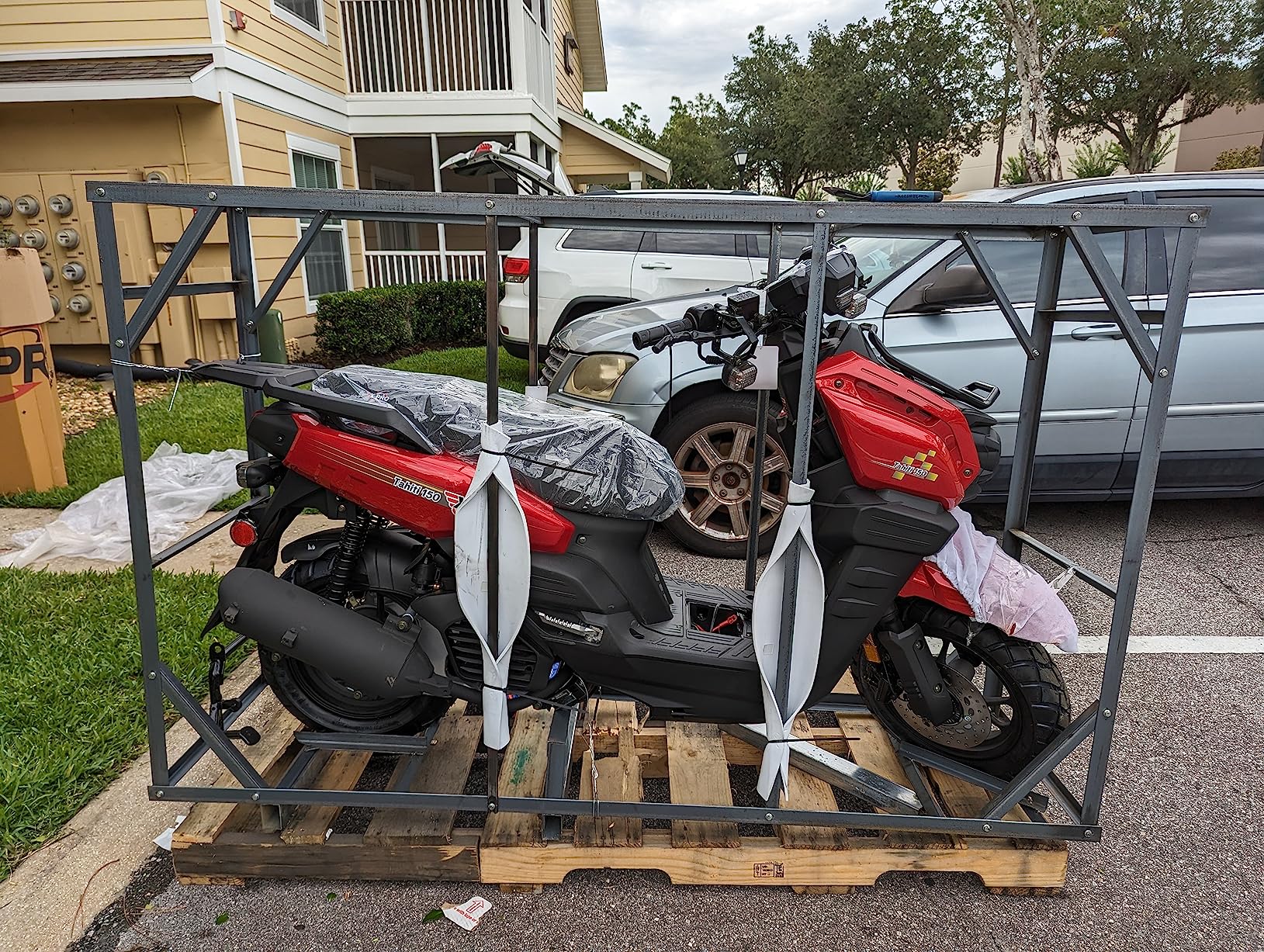 45/mo Finance XPRO Tahiti 150cc Moped Scooter with 12" Aluminum