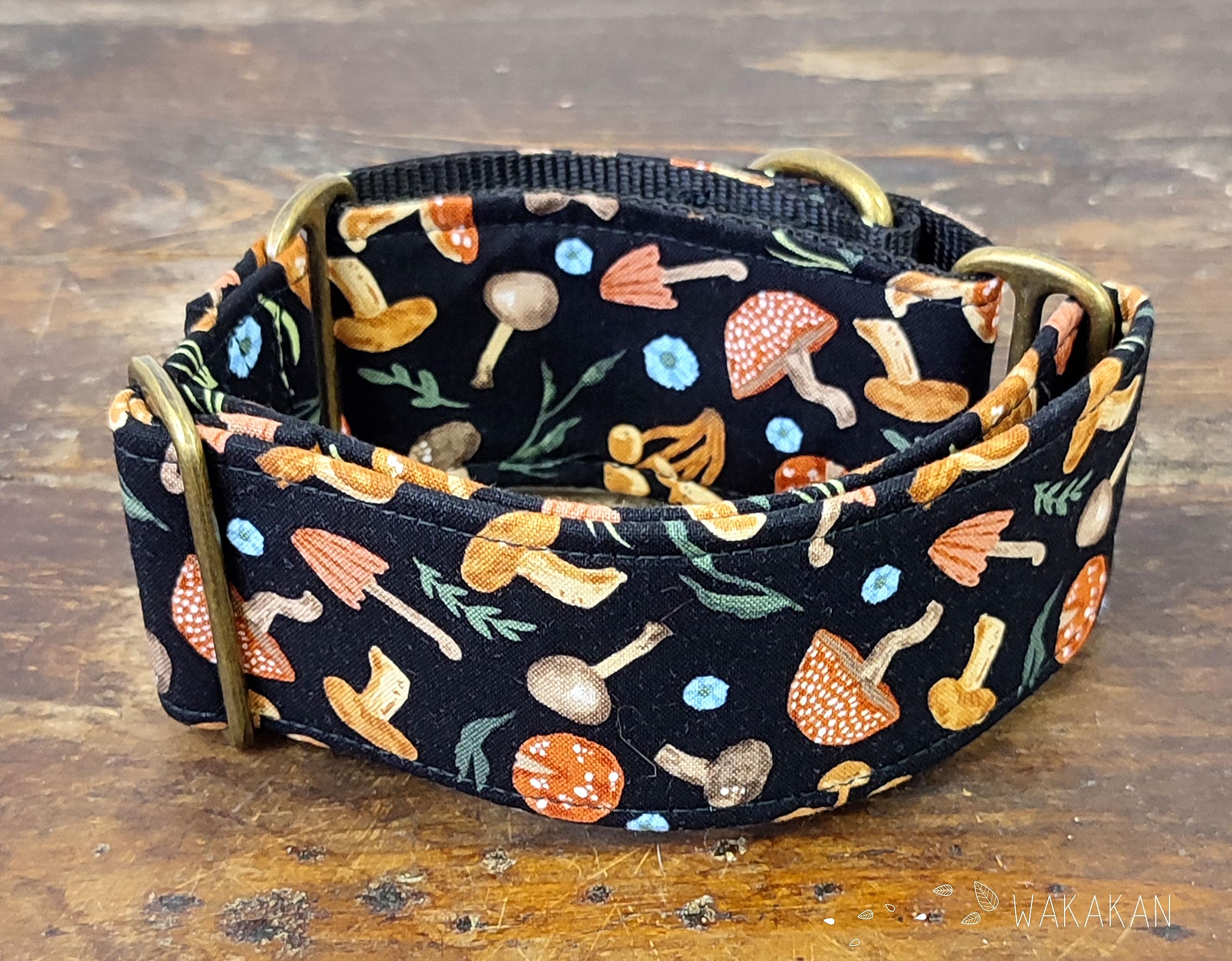 Collar Martingale Para Perro: Witch Potion, Hecho a Mano en España por Wakakán