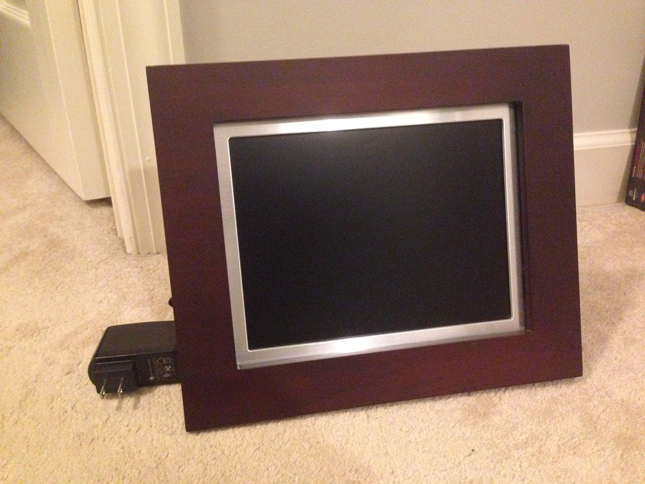 Brookstone Digital Picture Show Digital Picture Frames