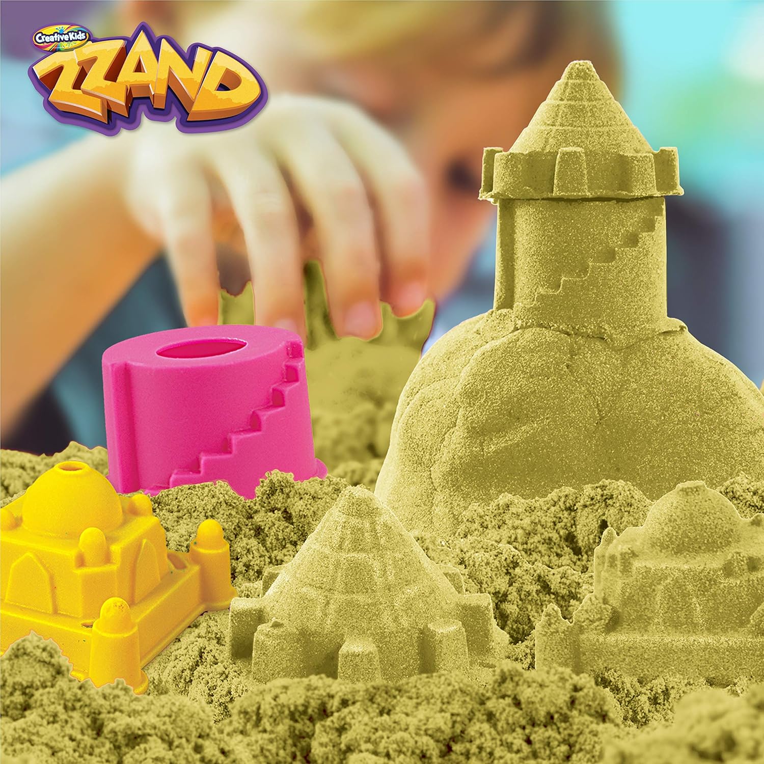 Creative Kids Play Sand Bucket Activity Kit – Natural Scented 500 gr of Sand 7 Molded Tools in - Free Flowing & Easy to Mold Play Sand - Sensory Sand Kit – Gift for Boys & Girls Ages 3+