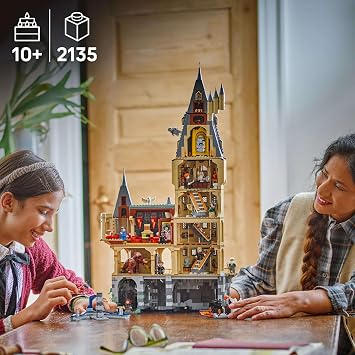 LEGO Harry Potter Hogwarts Şatosu: Ana Kule 76454 | 10 Yaş Üzeri Çocuklar için 12 LEGO Harry Potter Minifigürü İçeren Oyuncak Yapım Seti, Doğum Günü Hediyesi (2135 Parça)