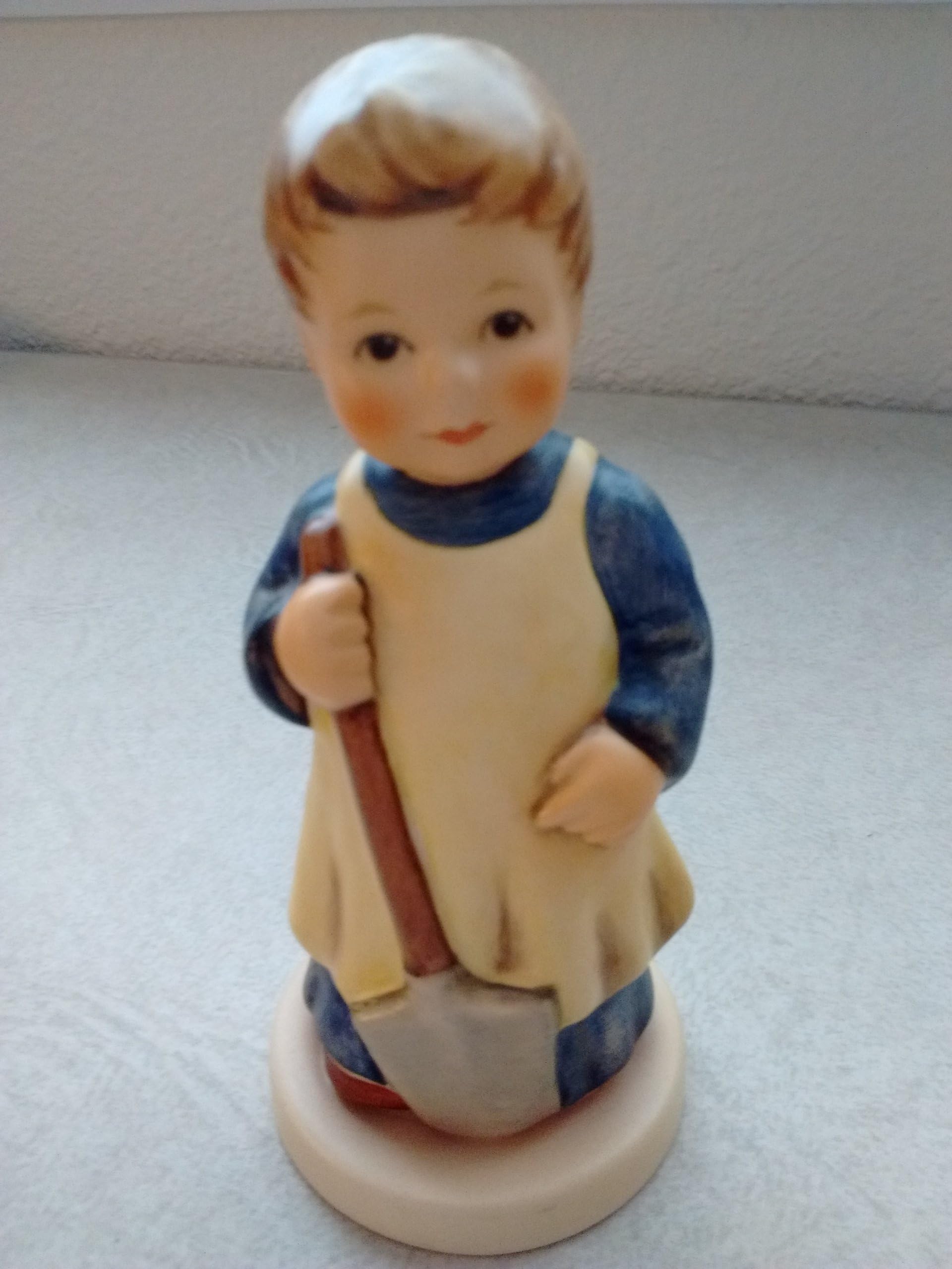 M.I. Hummel Figurine Garden Treasures