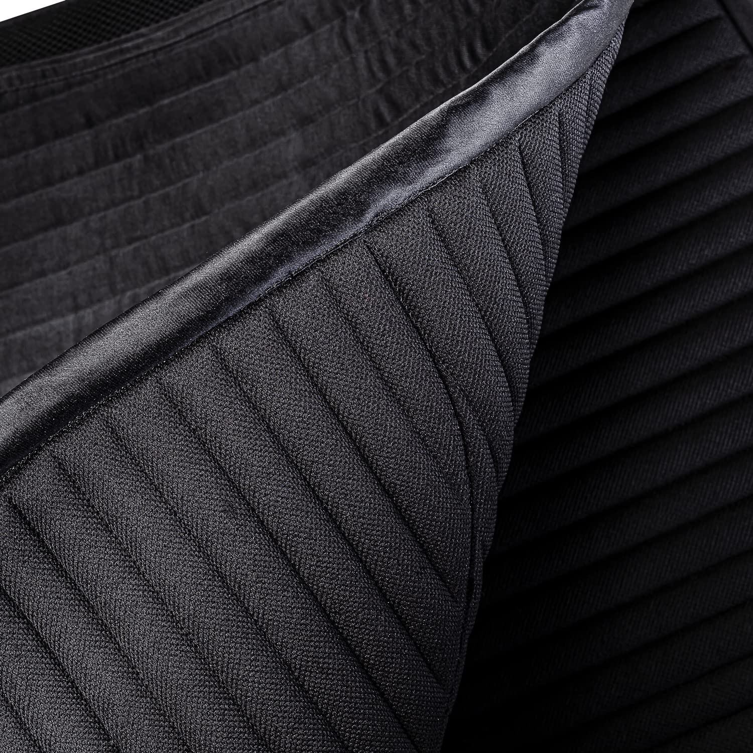 SUNRIDE Mantilla de Doma para Caballos - Material de Malla como ventilación Adicional contra la acumulación de Calor, de fácil Cuidado y Que Mantiene la Forma (Full, Negro/Rojo)