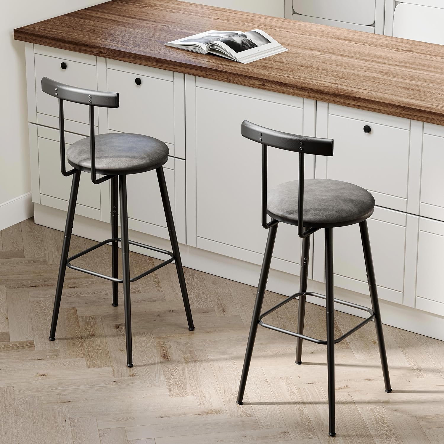 bar stools, set of 2 high kitchen barstools, bar chairs with backrest and footrest, industrial counter stools with pu soft seat, for kitchen, living room, pub, grey bs-013gr grey and black