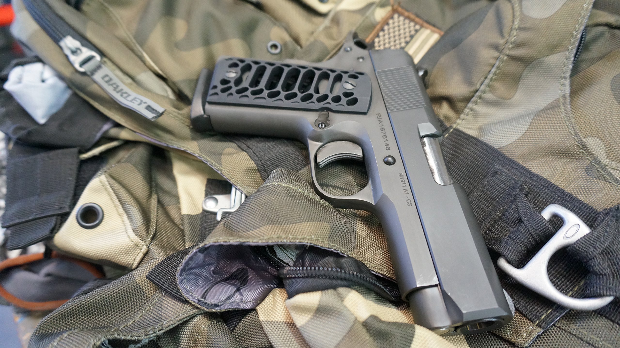 Amazon.com : Valkyrie Dynamics 1911 Compact Officer Grips Colt