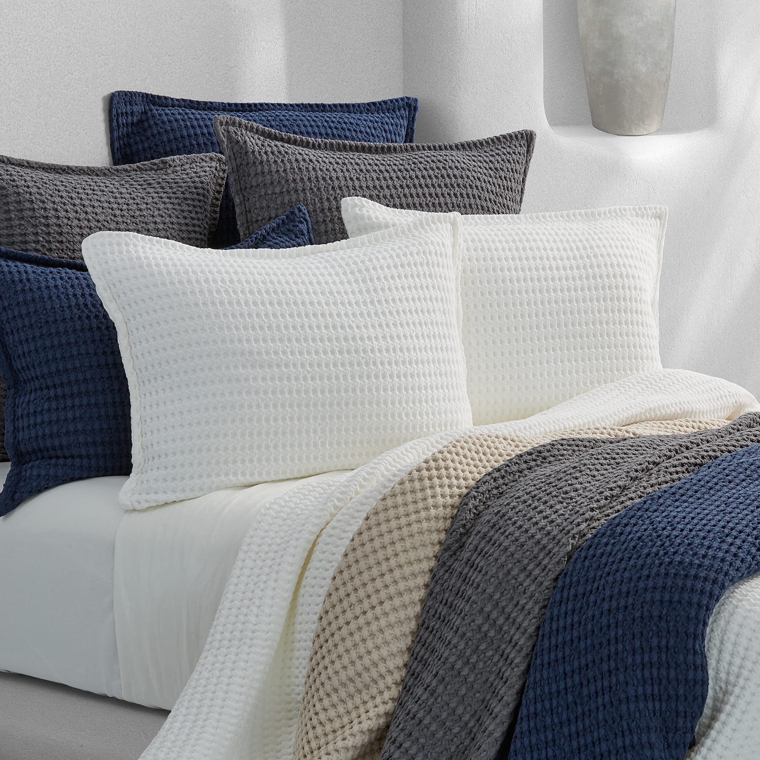 Amazon.com: Five Queens Court Pine Beach Cal King Coverlet