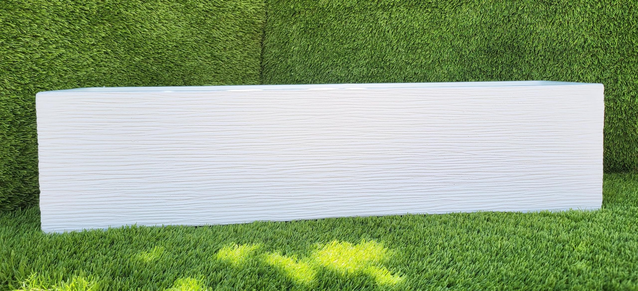 AnaParra Jardinera Rectangular Moderna en hormigón aligerado para Exterior Rectangular Pacífico 80X17X19cm. Natural Blanco