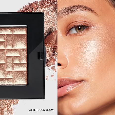 Bobbi Brown Highlighting Powder | Pearl-Infused Highlighter Makeup for Luminous Cheeks and Eyes with Gel-Powder Hybrid Technology | Natural Glow Radiance Booster