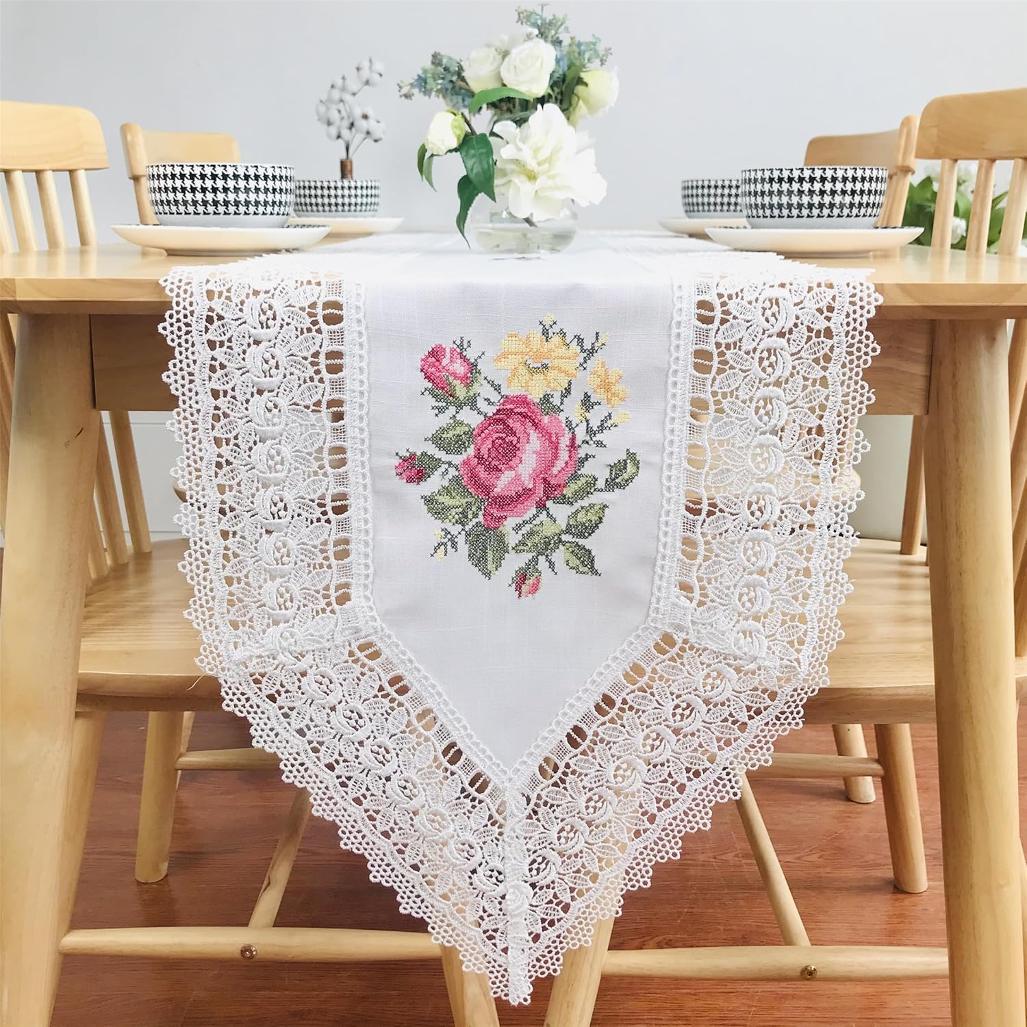 Lace Floral Embroidery Table Runner Elegant Durable Easy-to-Clean Everyday Special Occasions Festive Gatherings Decorative Dining Party Wedding Banquet Valentine's Day (18035/4, 16x102)