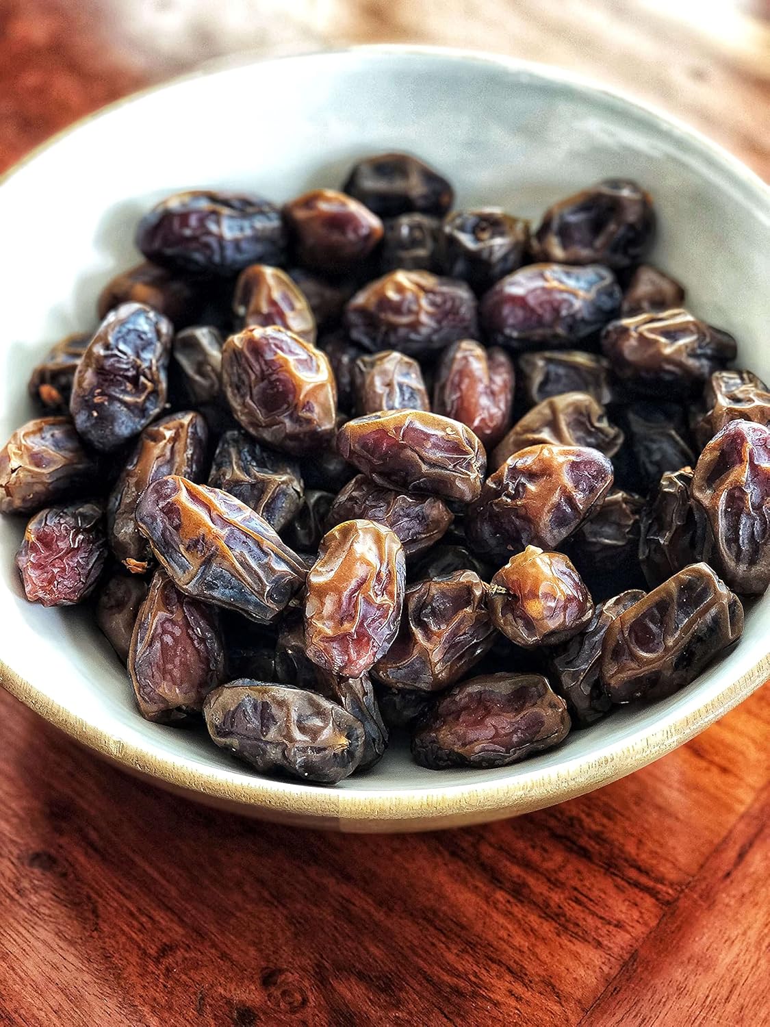 Rancho Meladuco Medjool Dates: Grinder 15 lb Bulk Box