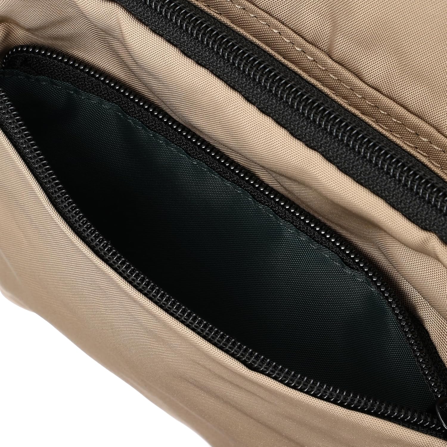 SNOOPY(スヌーピー) Women RE-PET BE Beagle Scout Square Zip Backpack, Beige (SPZ-3242), One Size