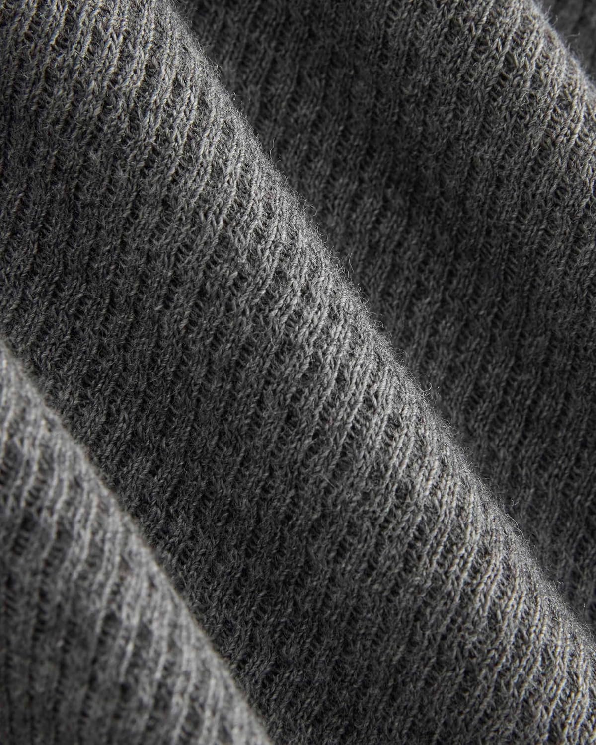 Everlane Womens Boxy Henley in Cozy Waffle - Image 6