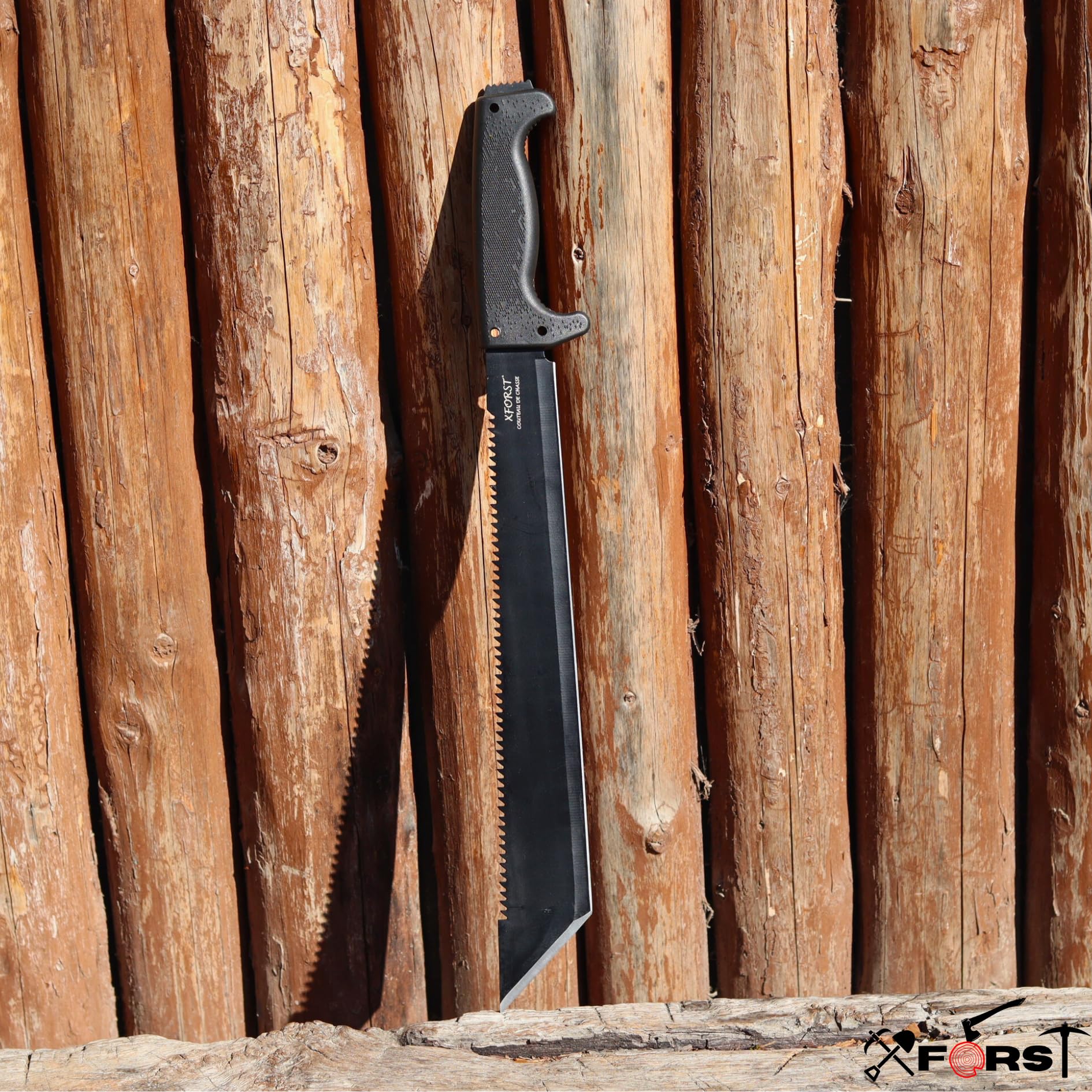 Xforst Machete MREC mit Sägeblatt, gesamtlänge 53 cm. Mit rutschfestem Gummi-Griff und feststehender Klinge. Für Outdoor, Survival und Bushcraft.