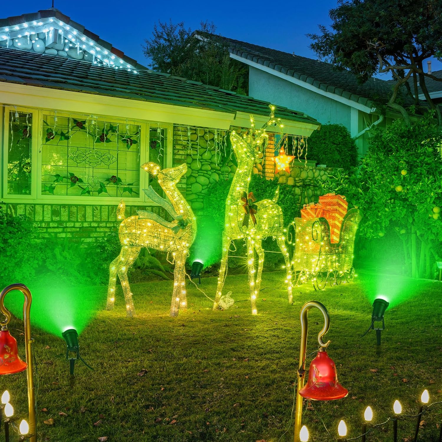 4 Pcs Green Spotlight Outdoor St. Patrick's Day Spotlight Plug in Landscape LED Lighting Waterproof 12w Ip66 Flood Light for Saint Patrick's Day Yard Outdoor Lawn Garden Tree Stage Decoration