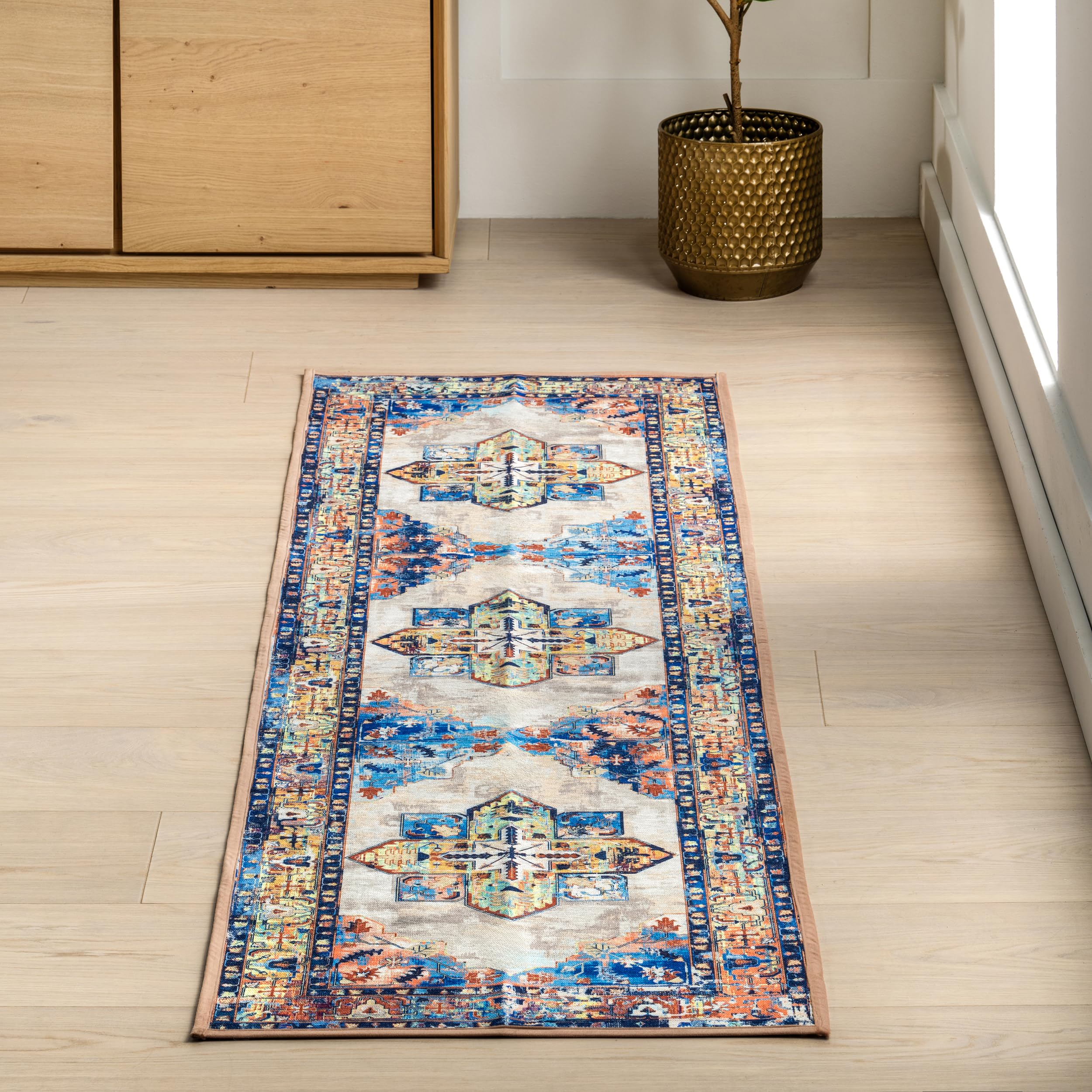 Tapis bleu de couloir nuLOOM traditionnel pour entrée accueillante