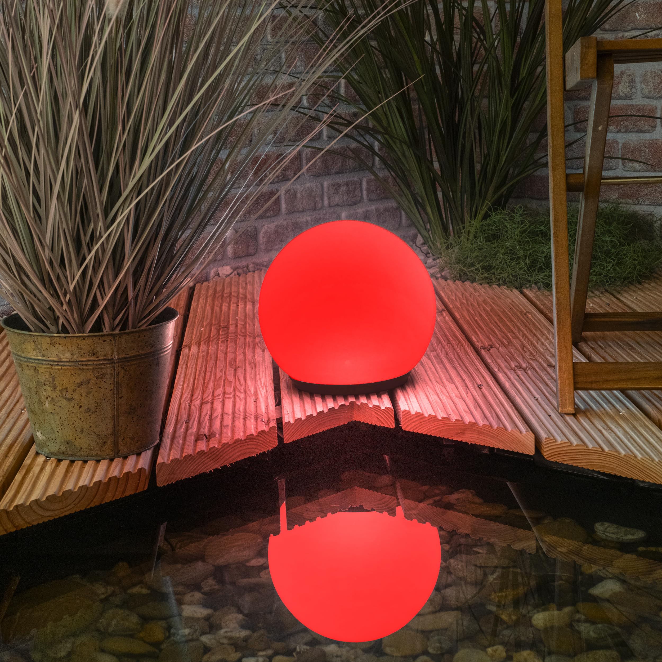 Esotec Solar Schwimmkugel Leuchtkugel Garten Ø25cm Fernbedienung 102619 | Ø25cm, Fernbedienung, 7 Lichtfarben, Kaltweiß & RGB, bis 8 Std, Akku wechselbar, Polykristallin, IP66, schwimmend & stehend